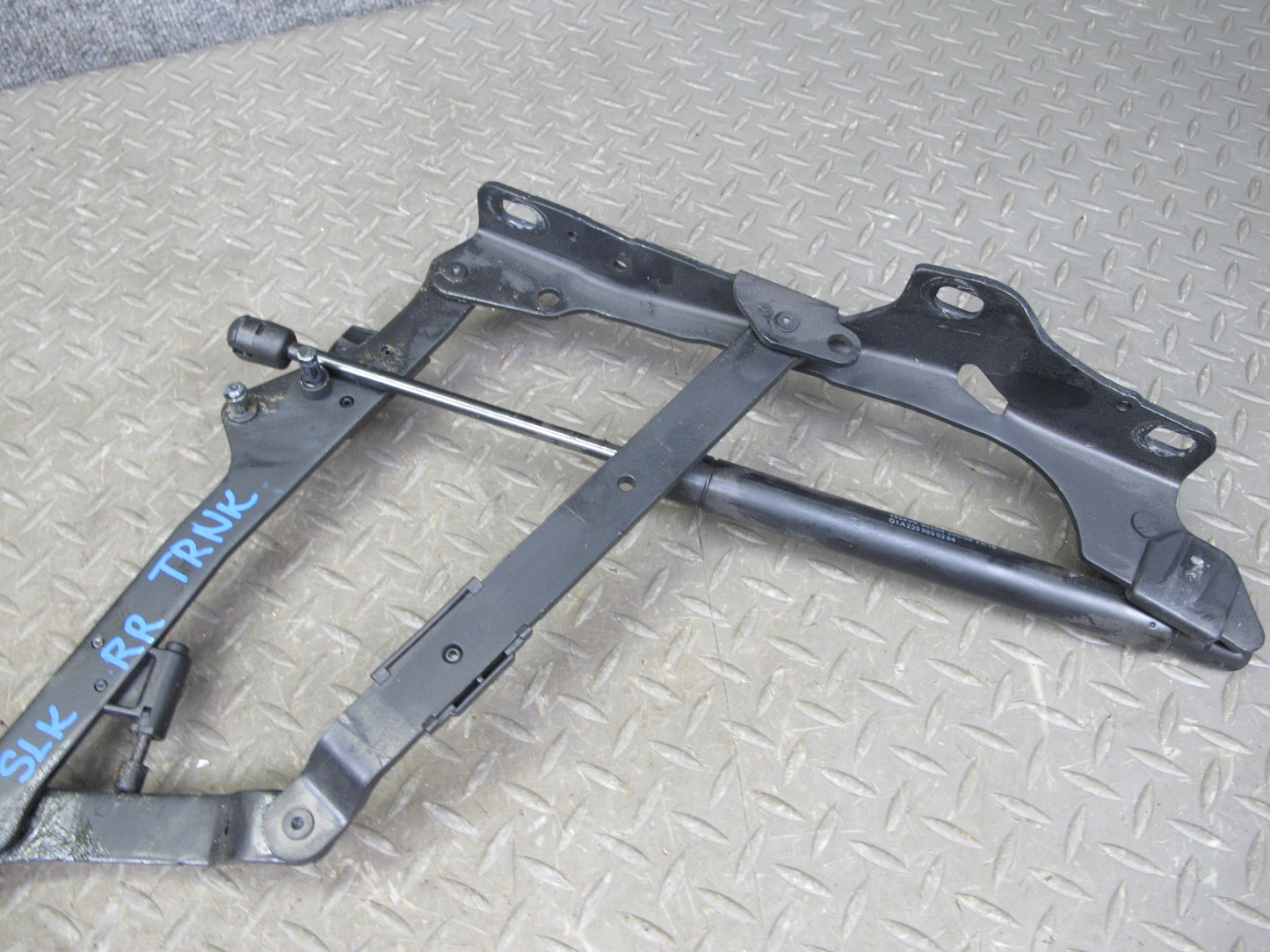 07-12 Mercedes R230 Sl-class Rear Trunk Lid Left & Right Hinge w Support Set OEM