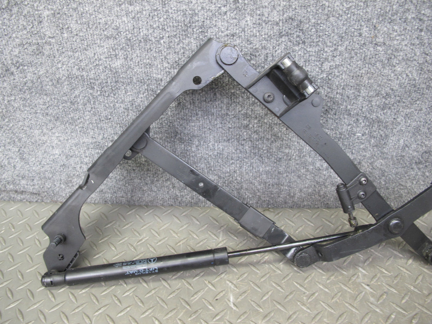 07-12 Mercedes R230 Sl-class Rear Trunk Lid Left & Right Hinge w Support Set OEM