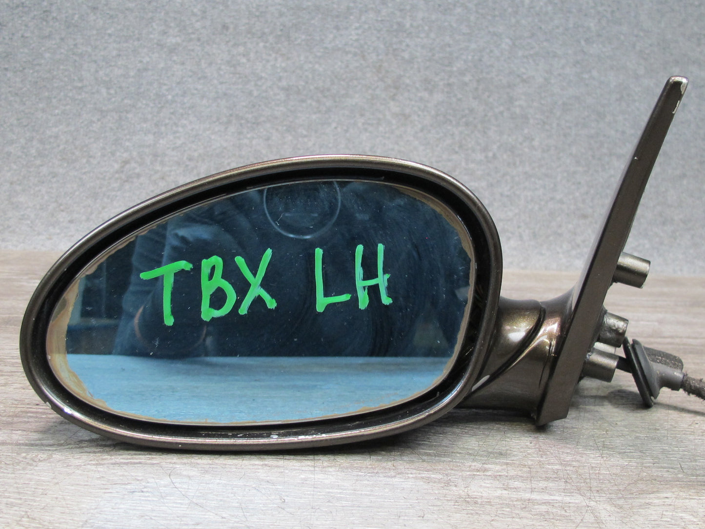 2001-2006 BMW E46 M3 Left Door Side View Heated Mirror Glass Discoloration