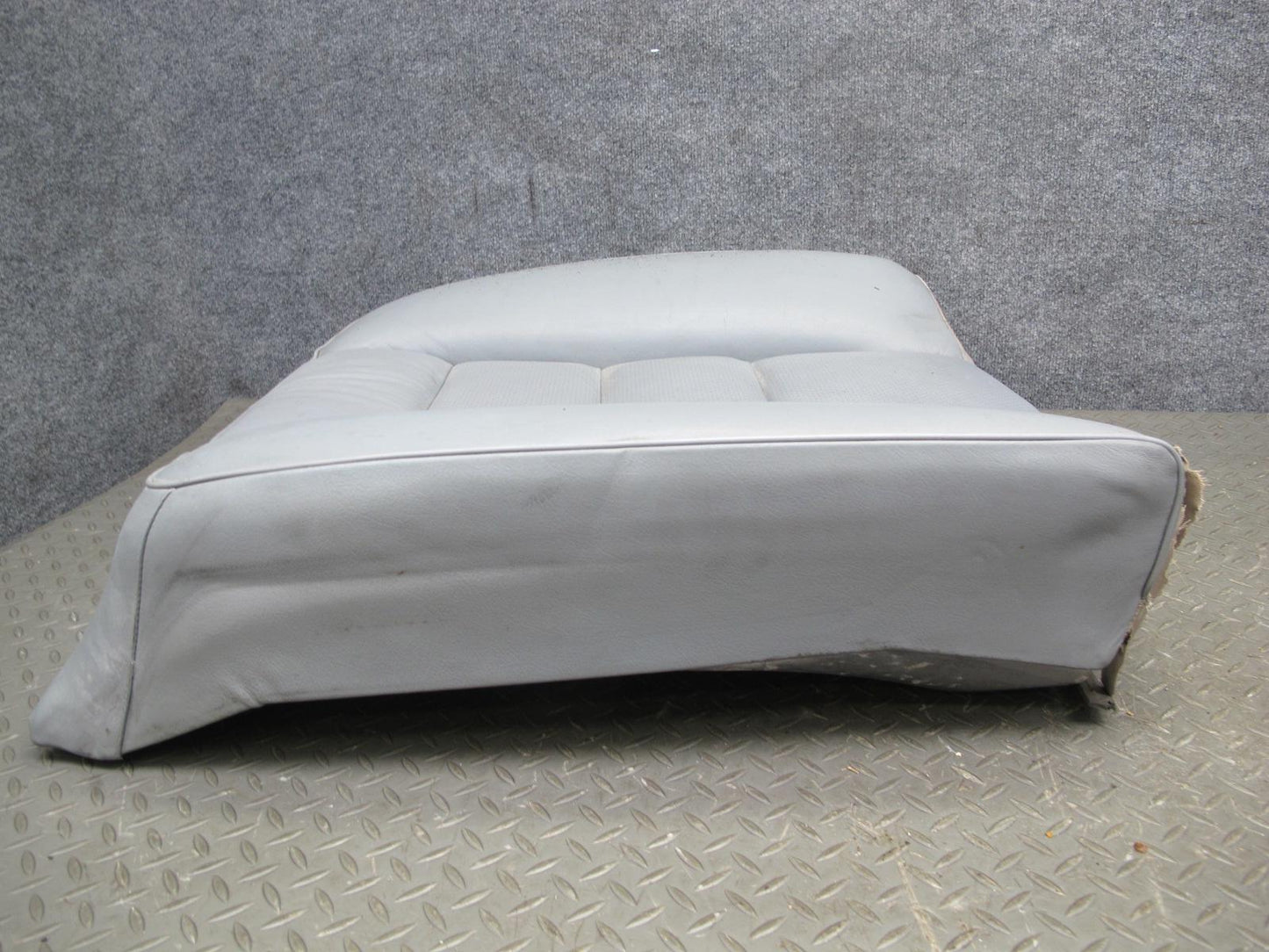 89-91 Mercedes W126 C126 Coupe Rear Right Seat Upper Leather Cushion Gray OEM