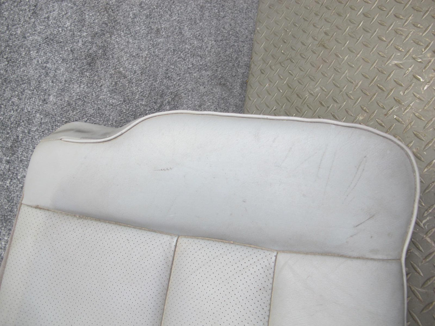 89-91 Mercedes W126 C126 Coupe Rear Left Seat Lower Leather Cushion Gray OEM
