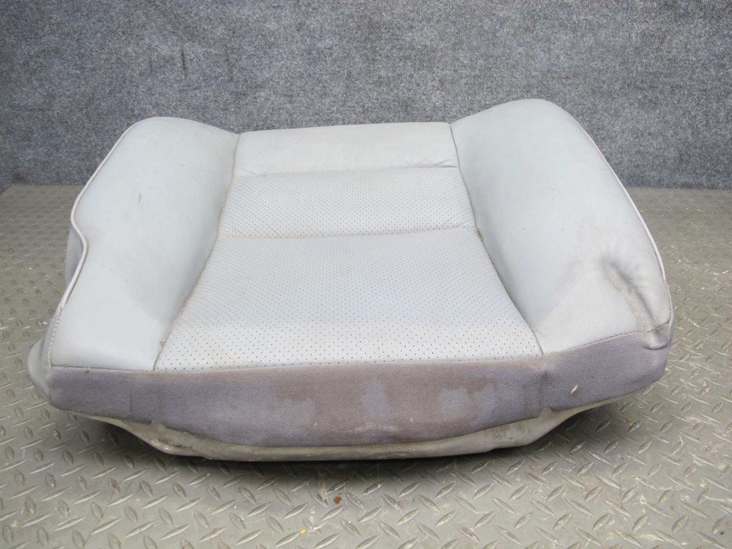 89-91 Mercedes W126 C126 Coupe Rear Left Seat Lower Leather Cushion Gray OEM