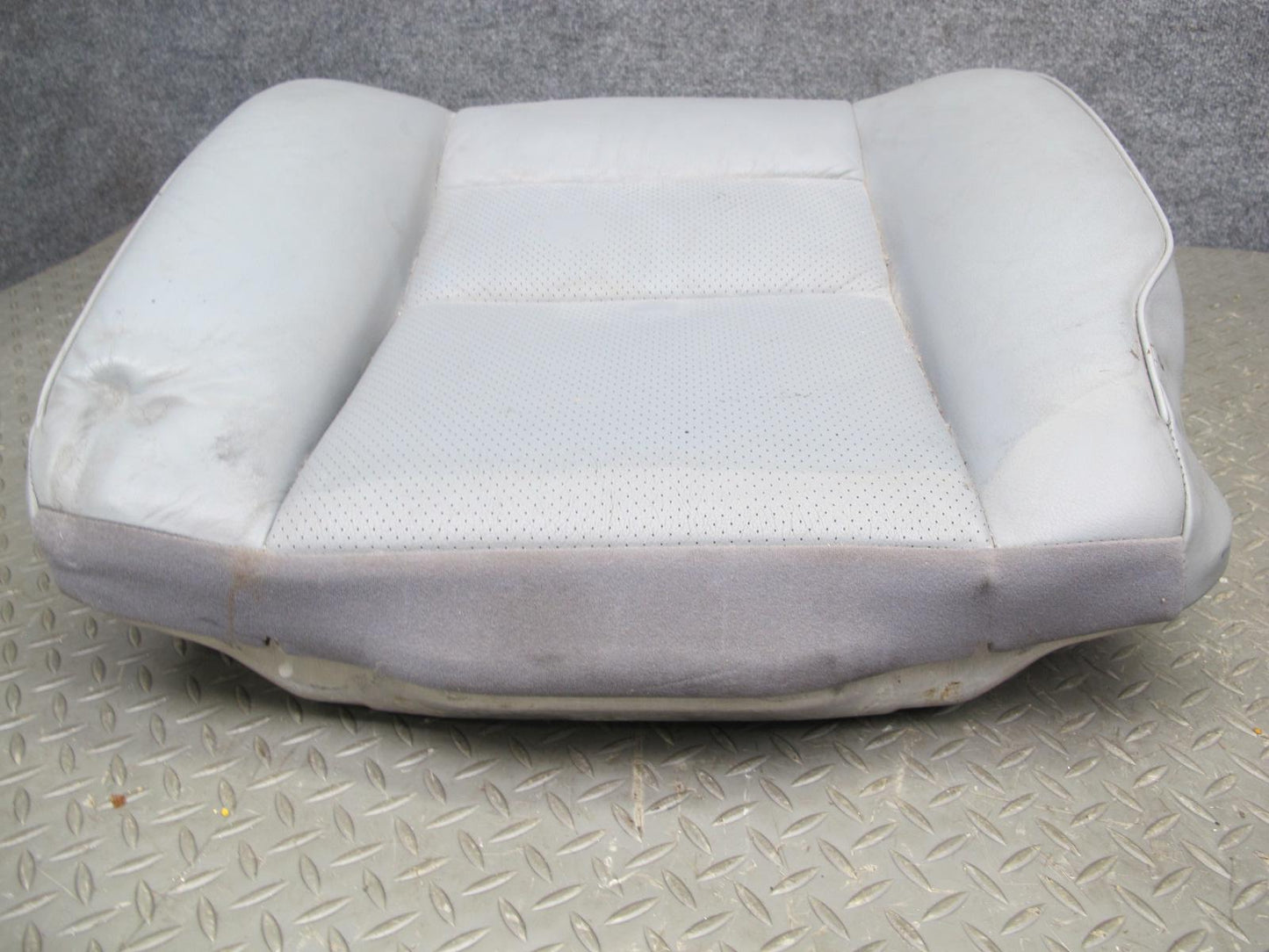 89-91 Mercedes W126 C126 Coupe Rear Right Seat Lower Leather Cushion OEM
