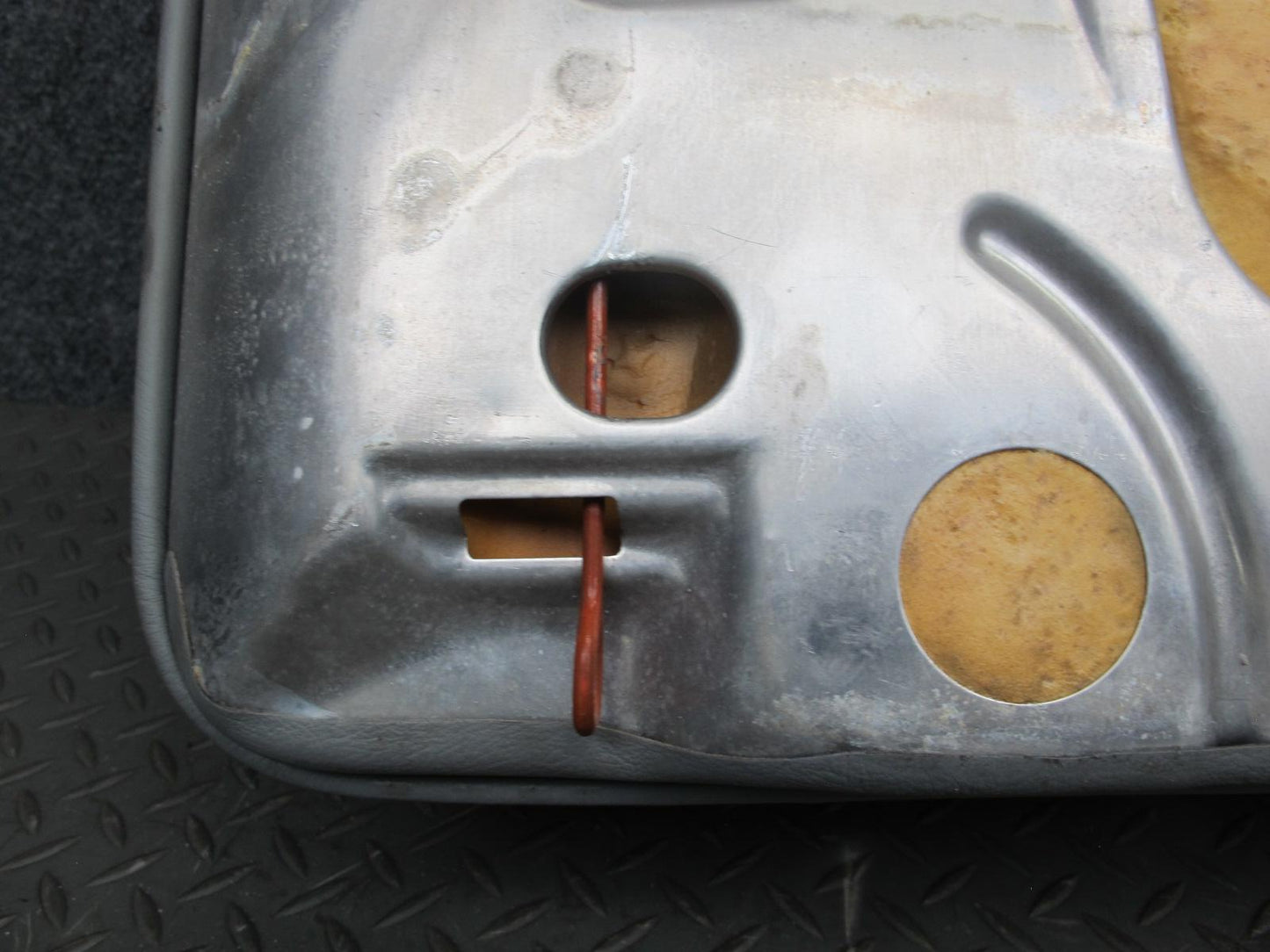 89-91 Mercedes W126 C126 Coupe Rear Right Seat Lower Leather Cushion OEM