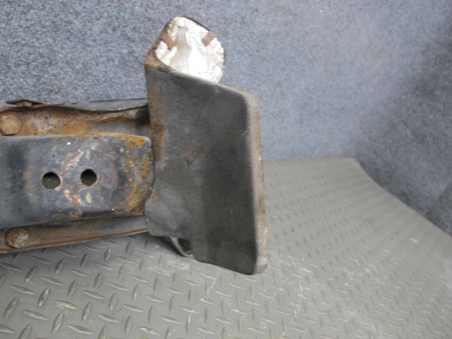 1983-1991 Porsche 928 S Front Engine Sub Frame Suspension Crossmember Carrier