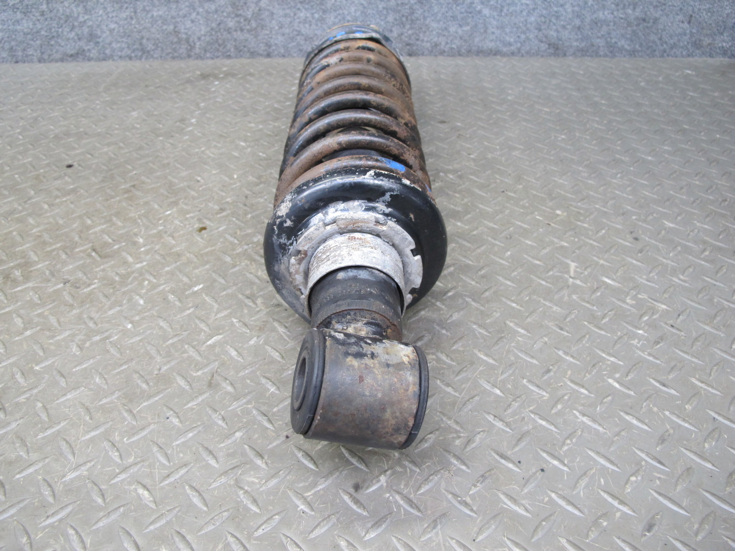 1983-1986 Porsche 928 S Rear Right Left Side Shock Strut Absorber W/ Spring Set