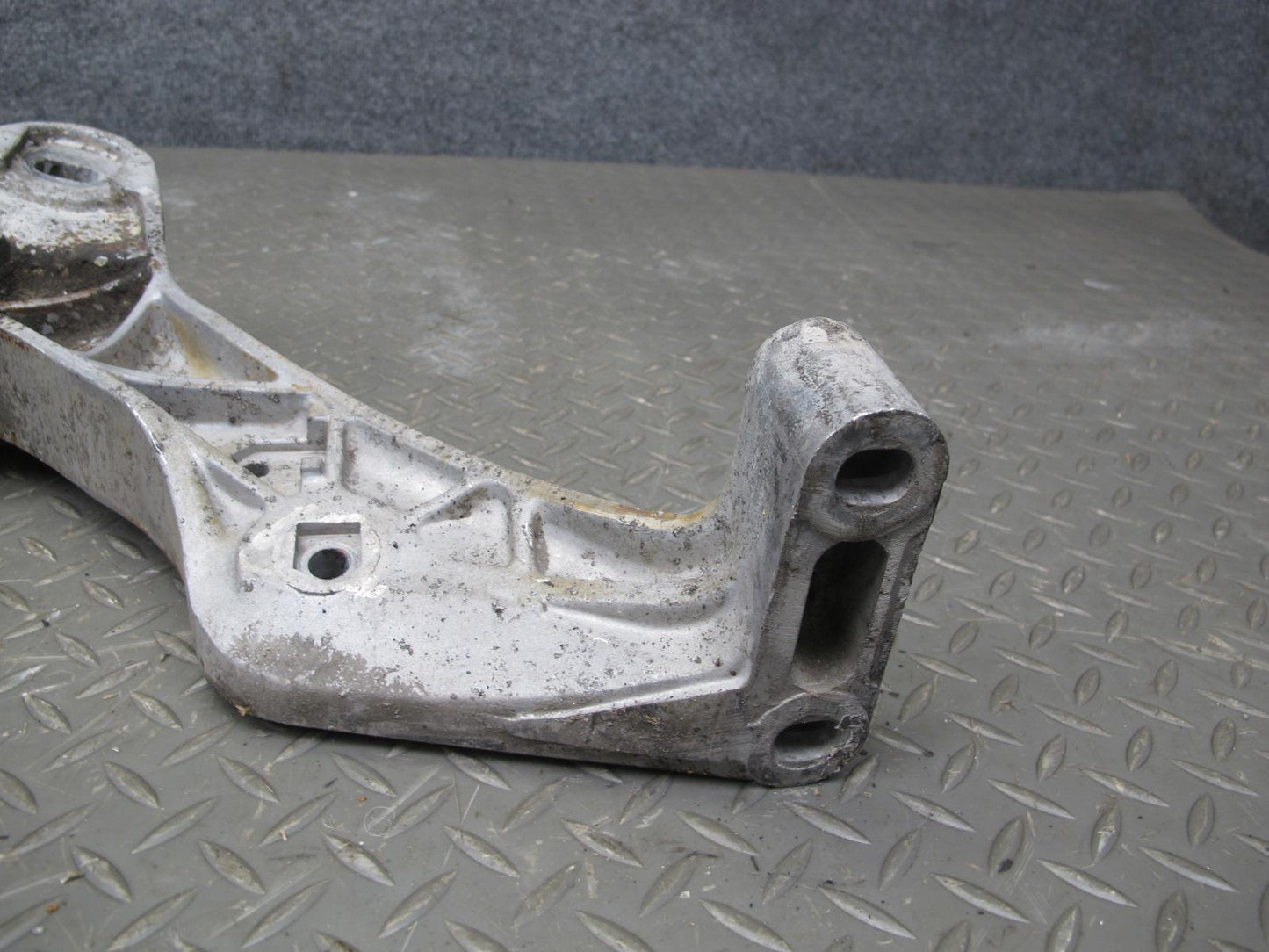 1983-1995 Porsche 928 S A/T Rear Engine Sub Frame Suspension Crossmember Carrier