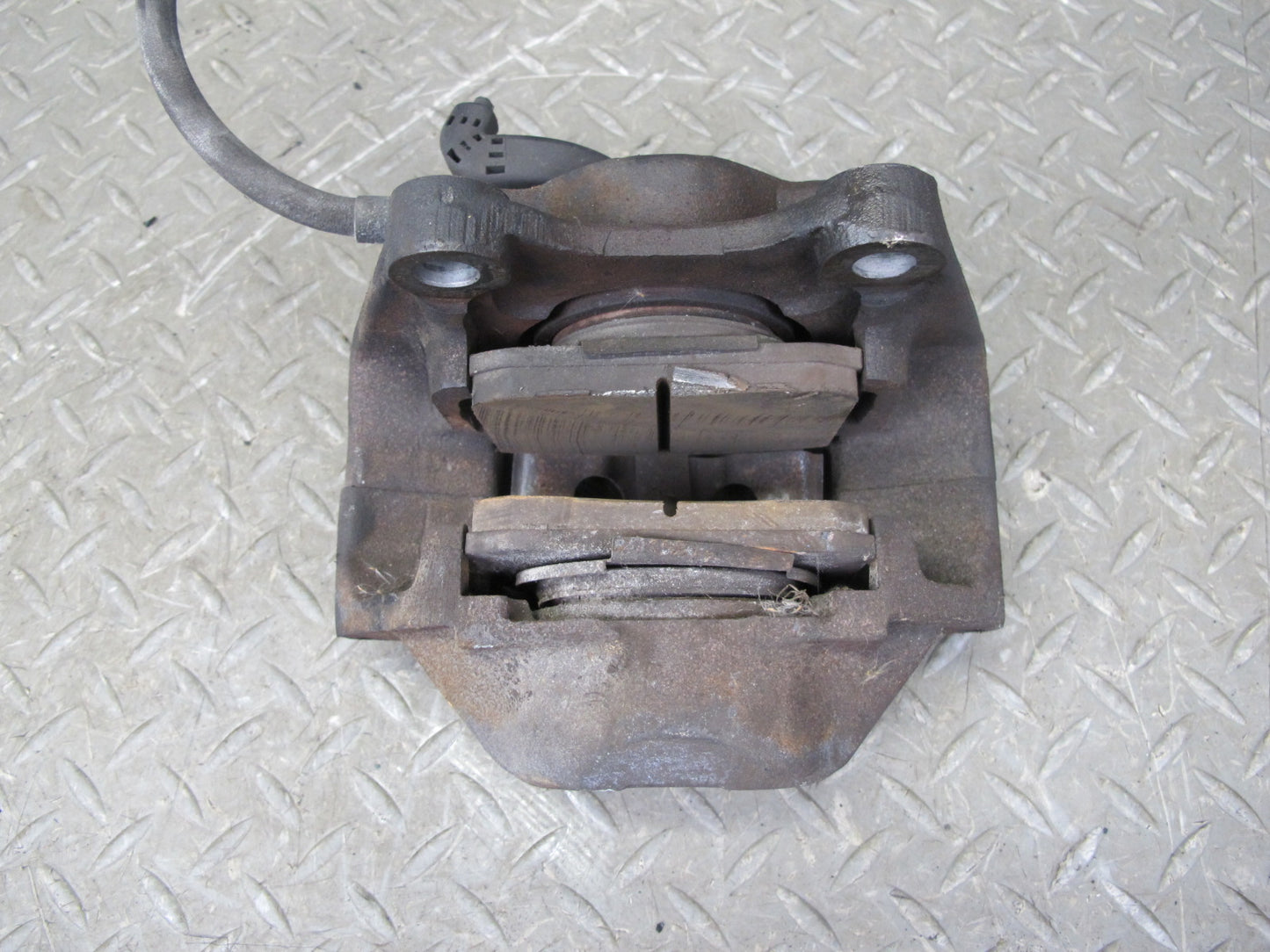 86-91 Mercedes W126 C126 Set of 2 Front Left & Right Brake Caliper OEM