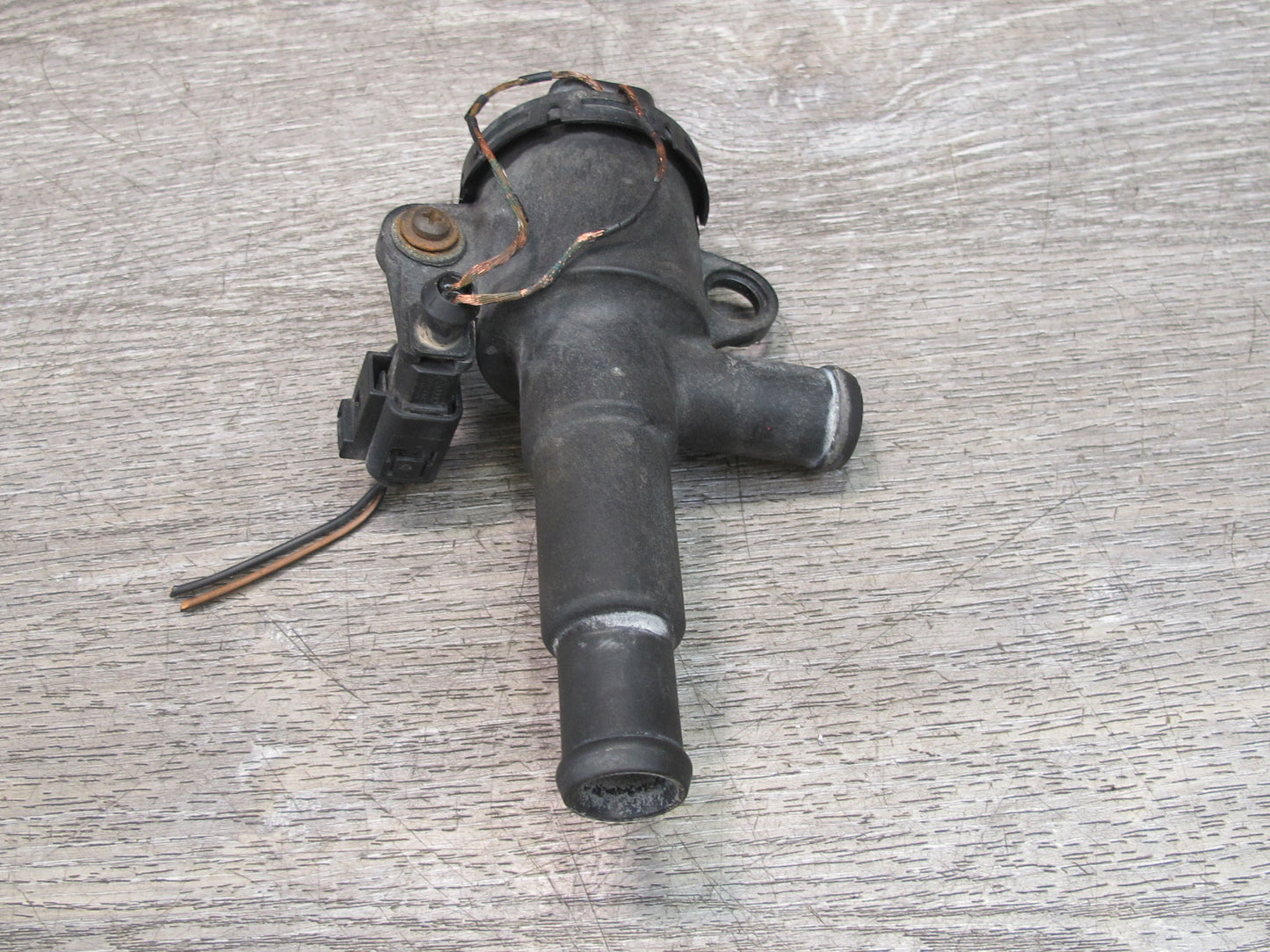01-03 VW Eurovan T4 2.8L Thermostat Housing Coolant Pipe OEM