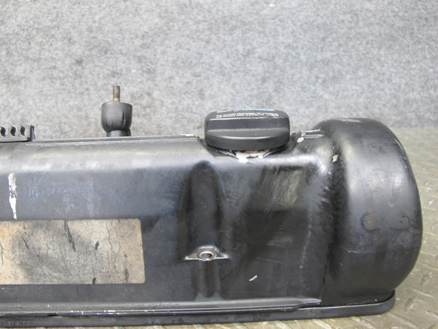 86-91 Mercedes W126 560SEC 560SEL Right Cylinder Head Valve Cover OEM