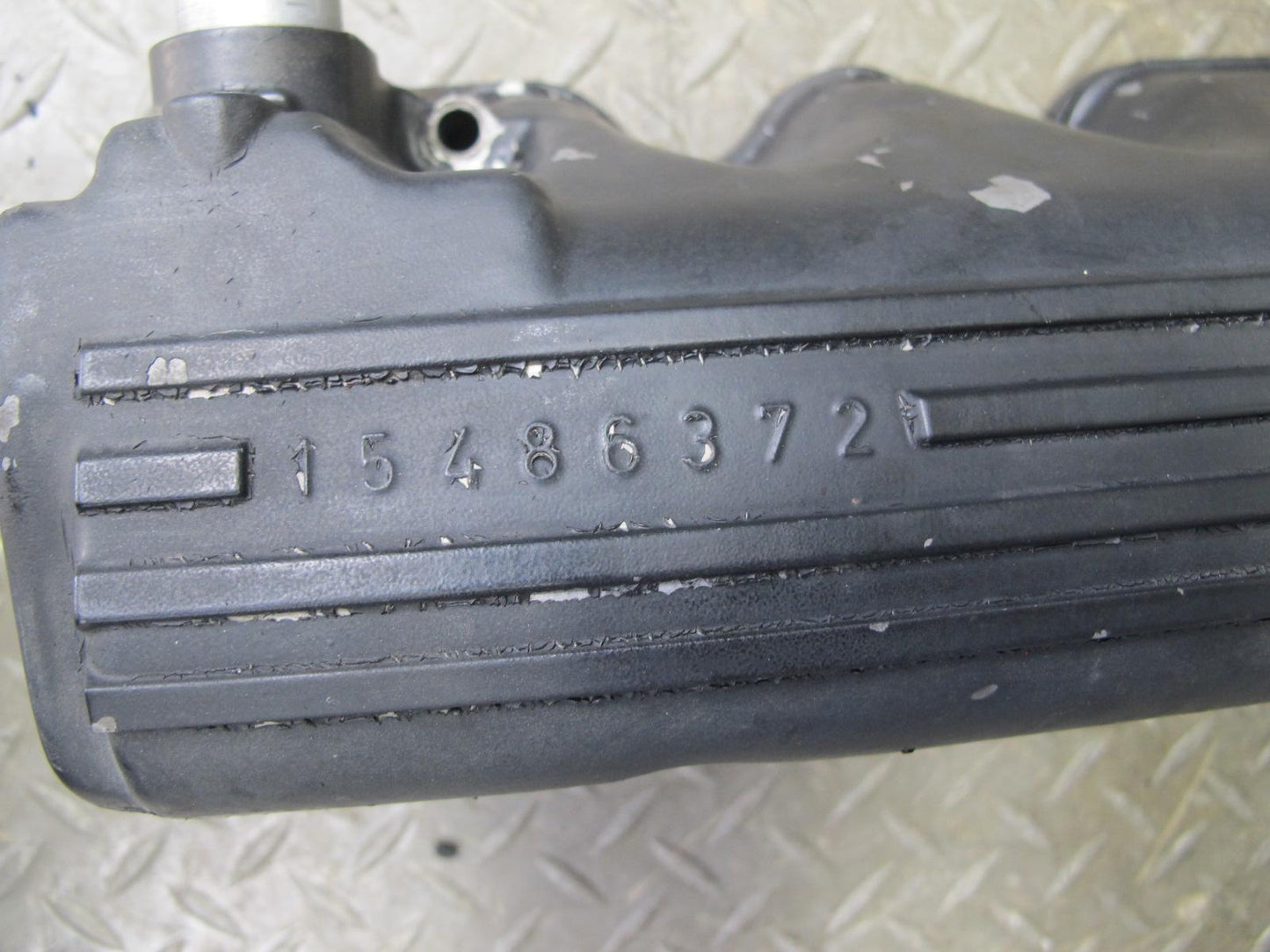 86-91 Mercedes W126 560SEC 560SEL Right Cylinder Head Valve Cover OEM