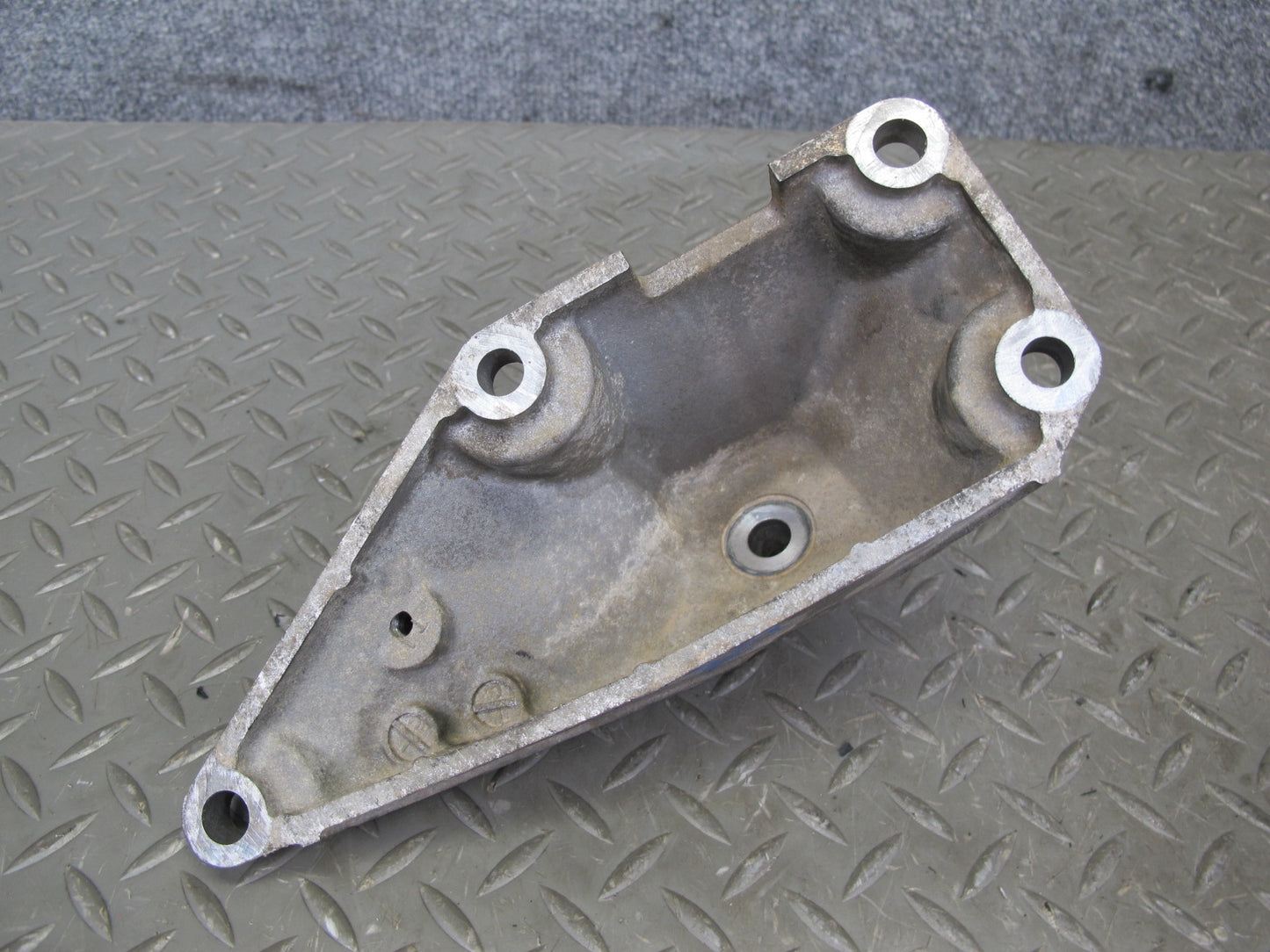 01-06 Lexus LS430 UCF30L Set of 2 Front Left & Right Engine Motor Mount OEM