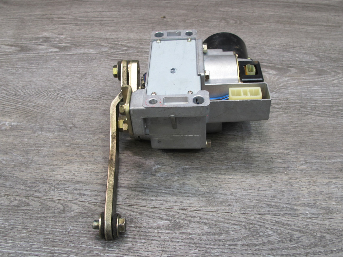 88-91 Mazda RX7 FC3S Convertible TOP Roof Left Motor FB67-R1-520B OEM