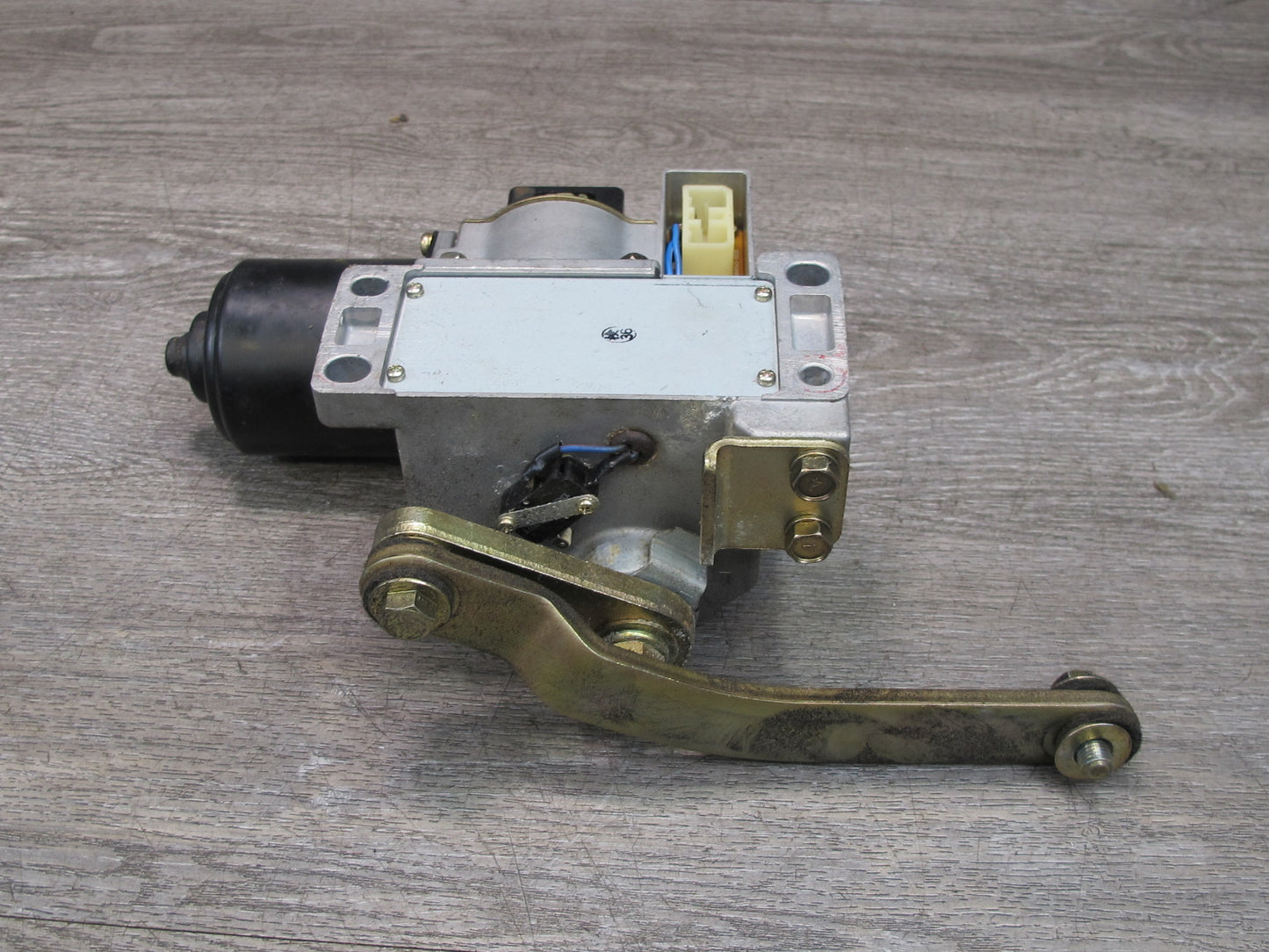 88-91 Mazda RX7 FC3S Convertible TOP Roof Left Motor FB67-R1-520B OEM