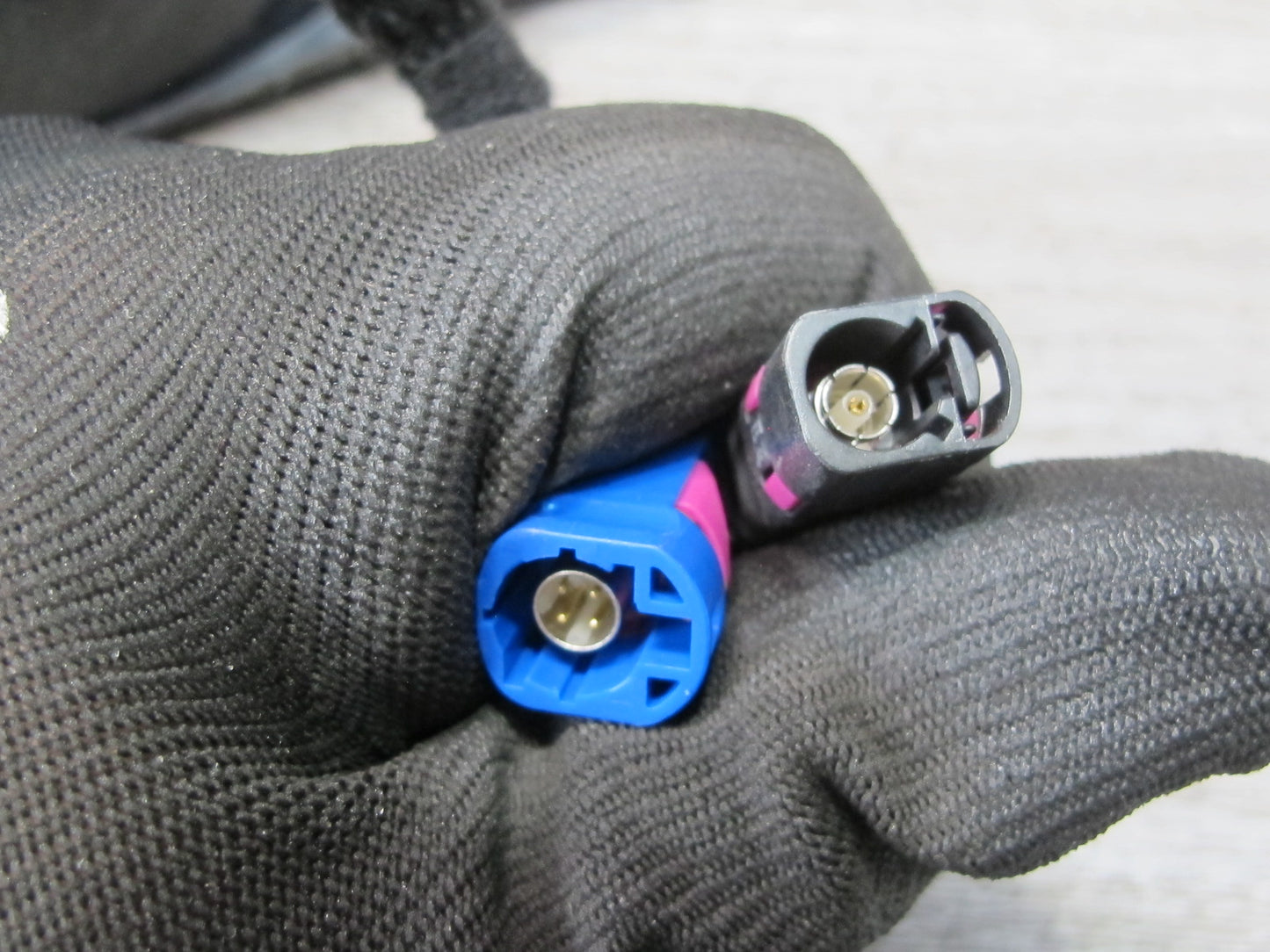 11-16 BMW F07 F10 5-SERIES Center Console Armrest Storage AUX Lighter Socket OEM