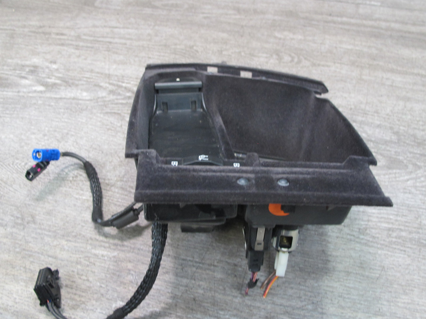 11-16 BMW F07 F10 5-SERIES Center Console Armrest Storage AUX Lighter Socket OEM