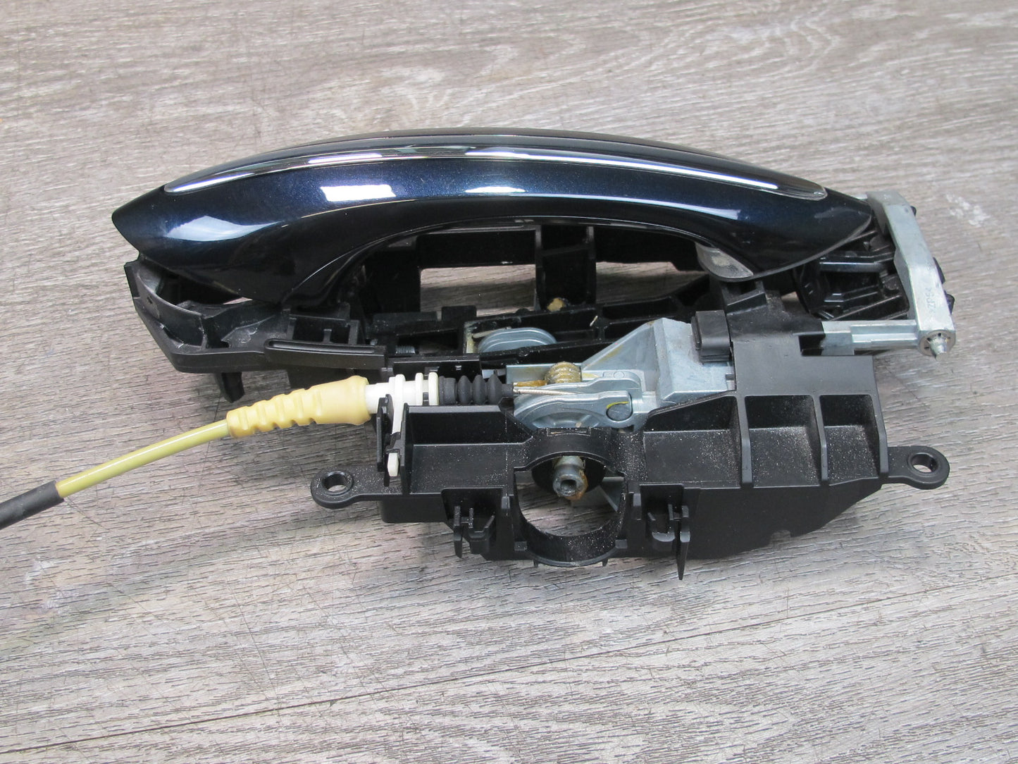 11-16 BMW F07 F10 5-SERIES Front Right Door Exterior Handle OEM