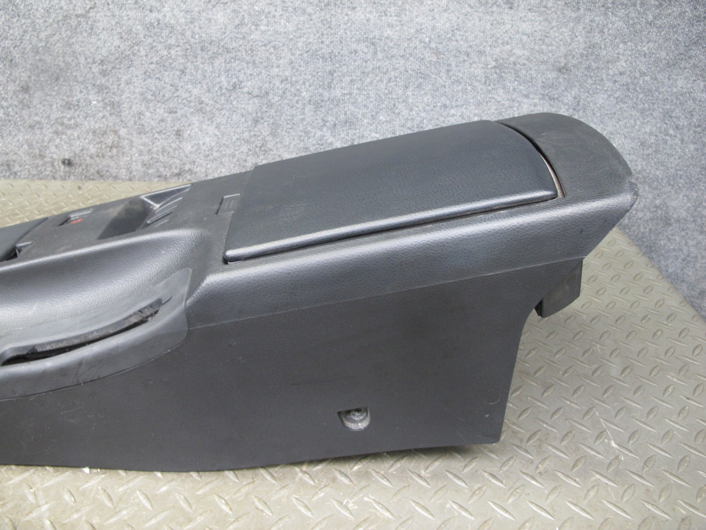 04-05 Nissan 350Z Z33 M/T Center Console Panel w Shifter Trim & Boot Black OEM