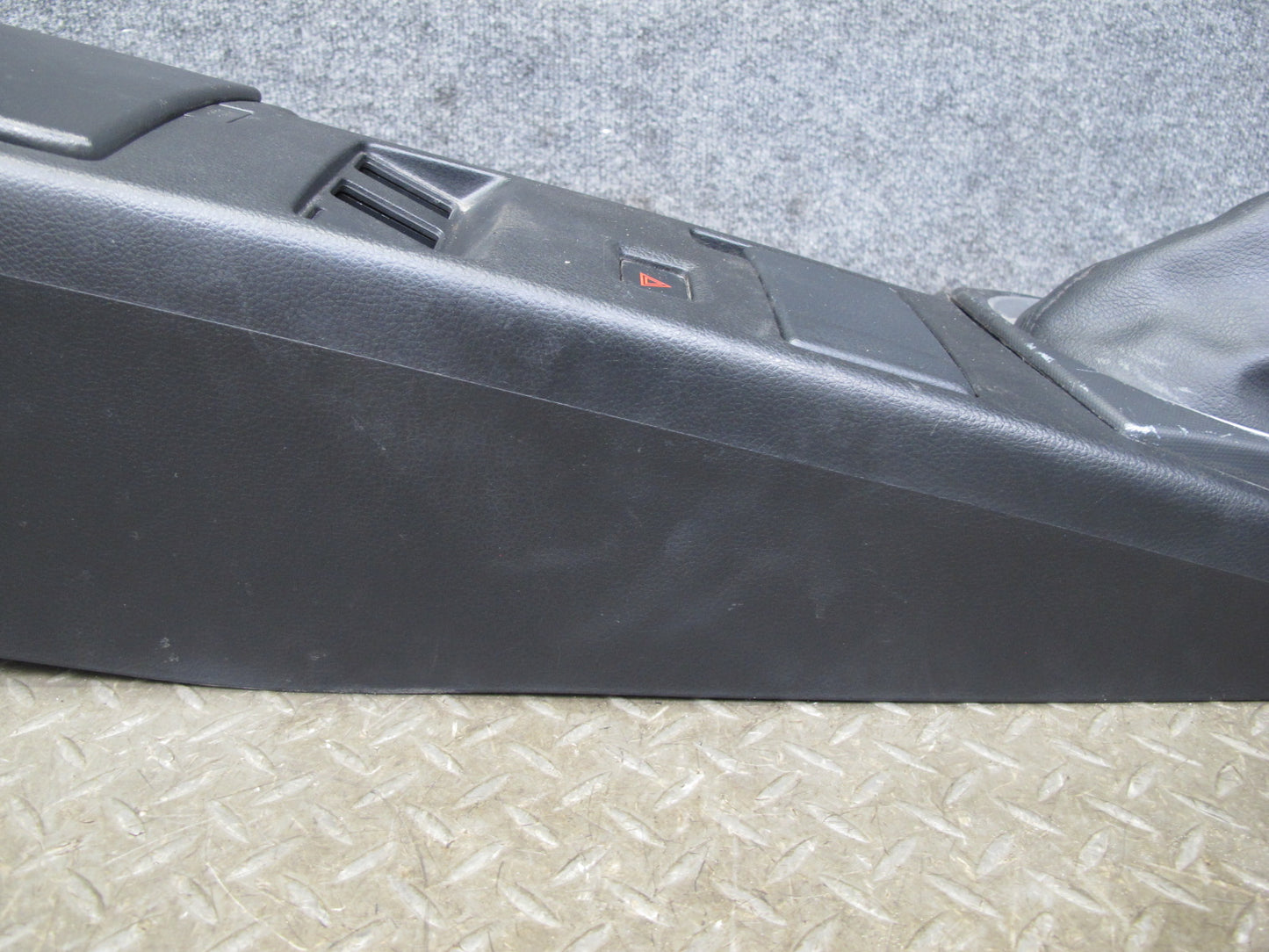 04-05 Nissan 350Z Z33 M/T Center Console Panel w Shifter Trim & Boot Black OEM