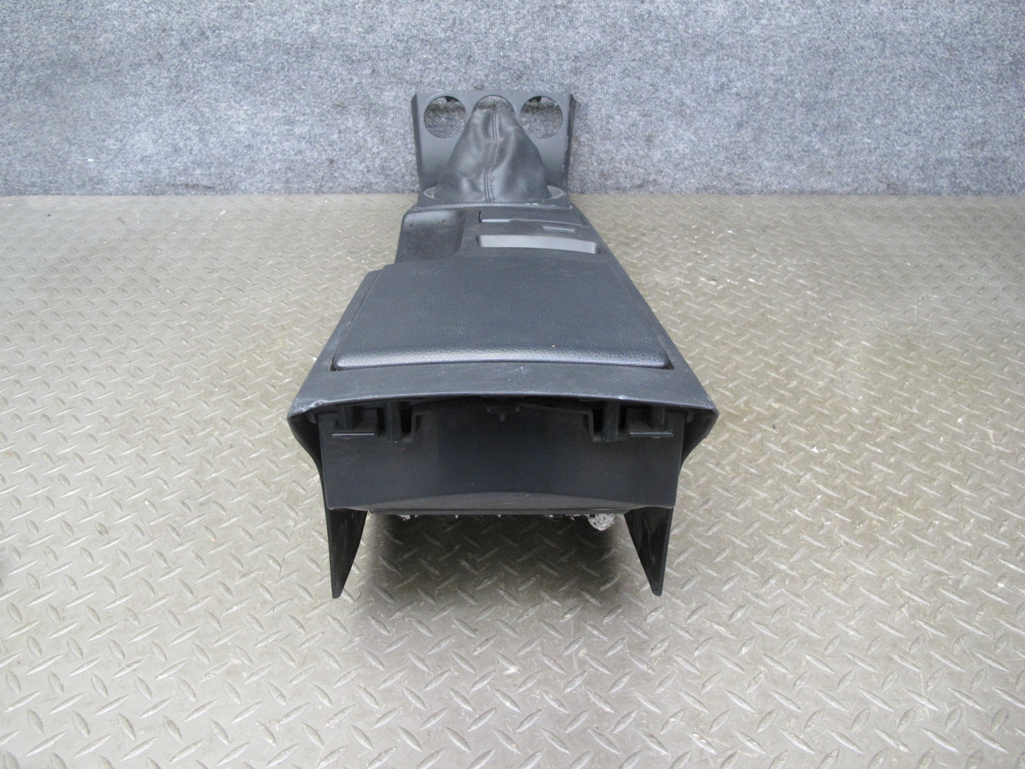 04-05 Nissan 350Z Z33 M/T Center Console Panel w Shifter Trim & Boot Black OEM