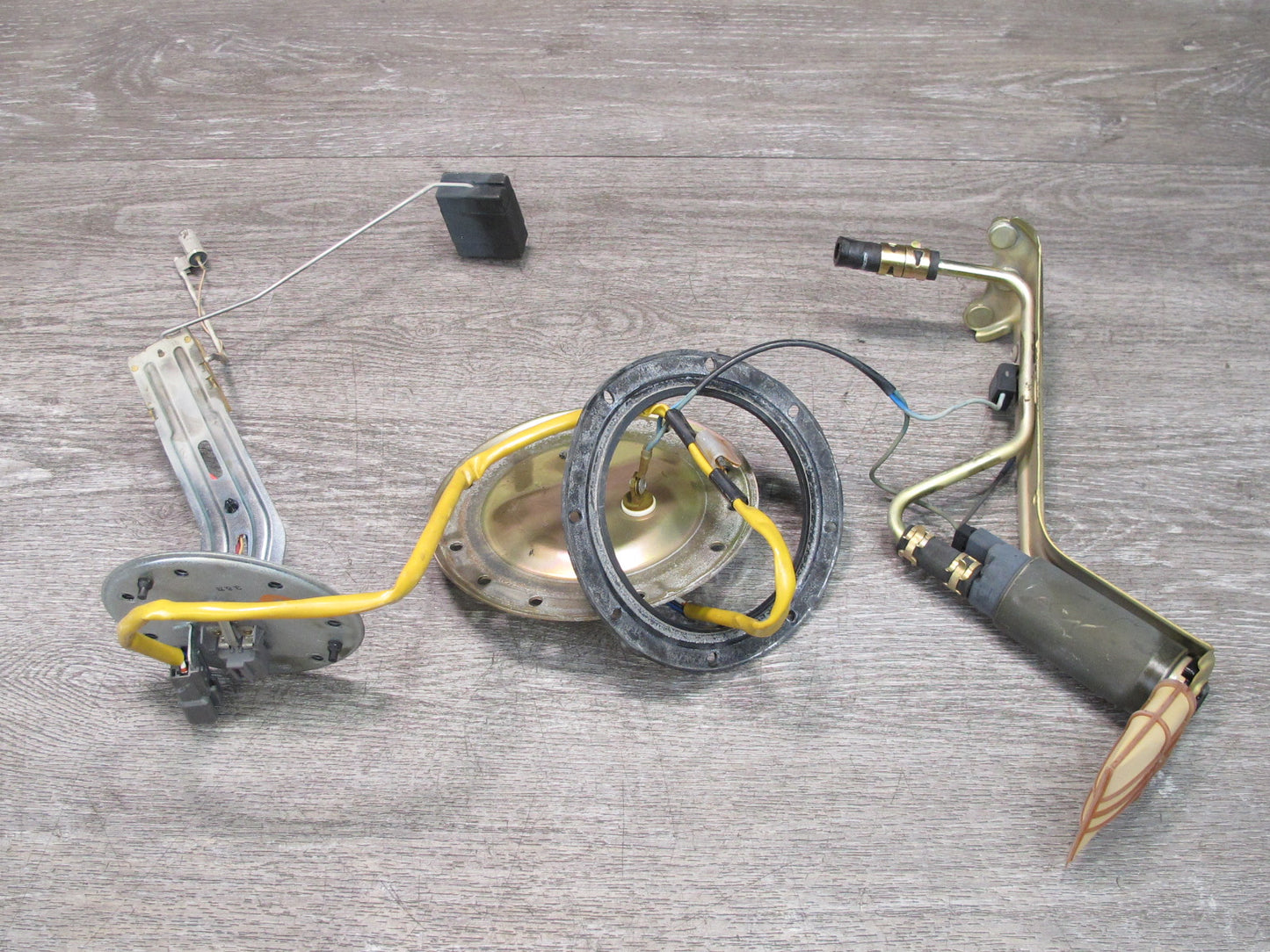 95-97 Lexus UZZ30L SC400 SC300 Fuel Pump Level Sensor Sending Unit Set OEM