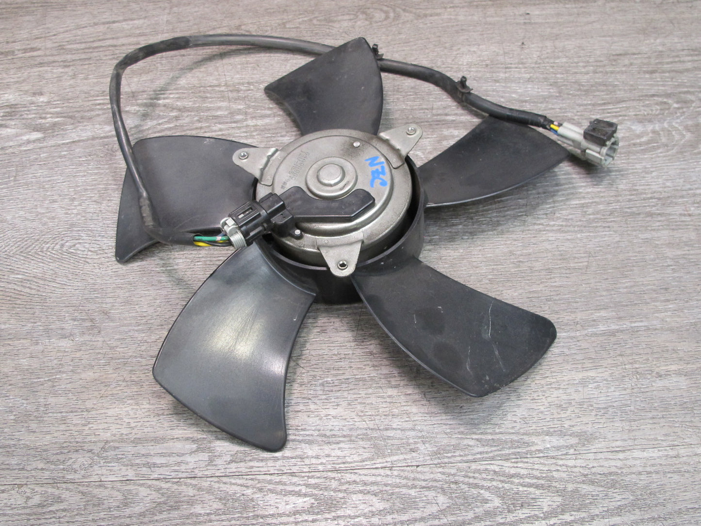 03-09 Nissan 350Z Z33 Radiator Cooling 5-BLADE Left Fan Motor OEM