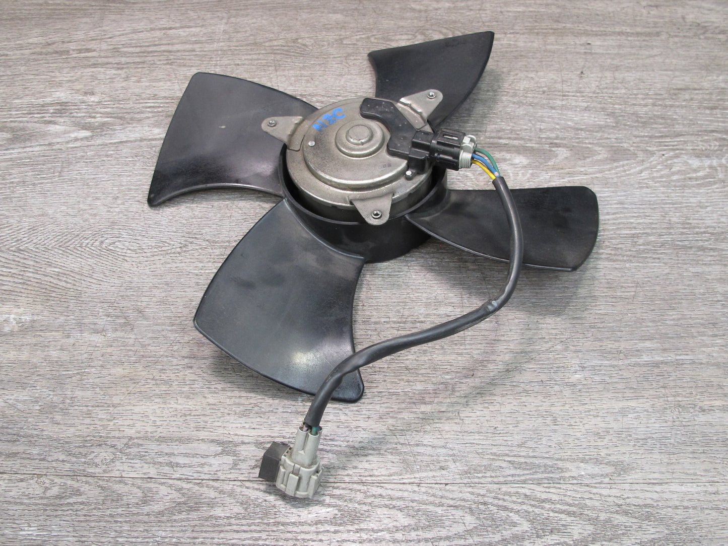03-09 Nissan 350Z Z33 Radiator Cooling 4-BLADE Right Fan Motor OEM