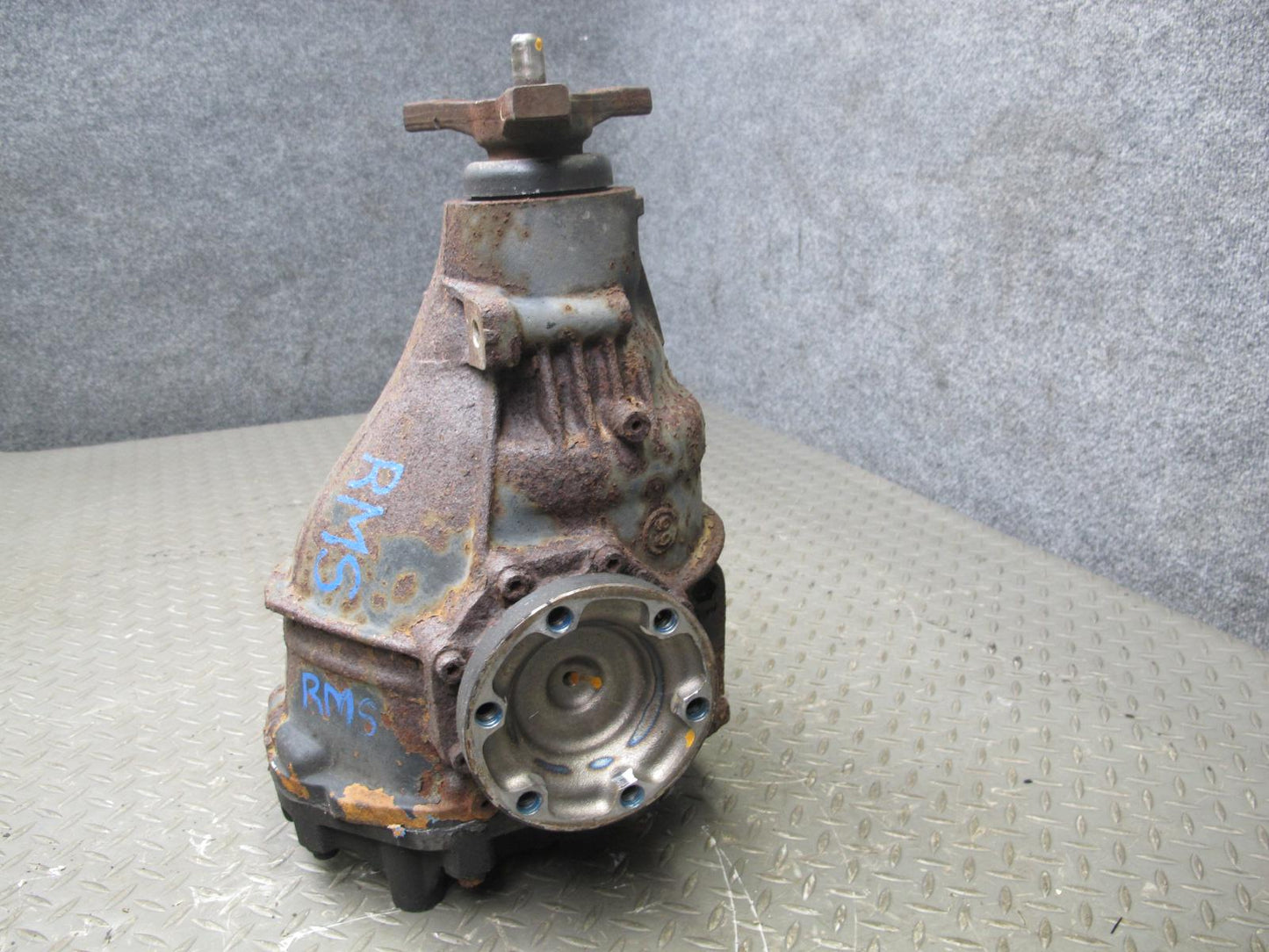 96-99 Mercedes W140 S500 Rear Axle Differential Carrier 2.65 Ratio OEM