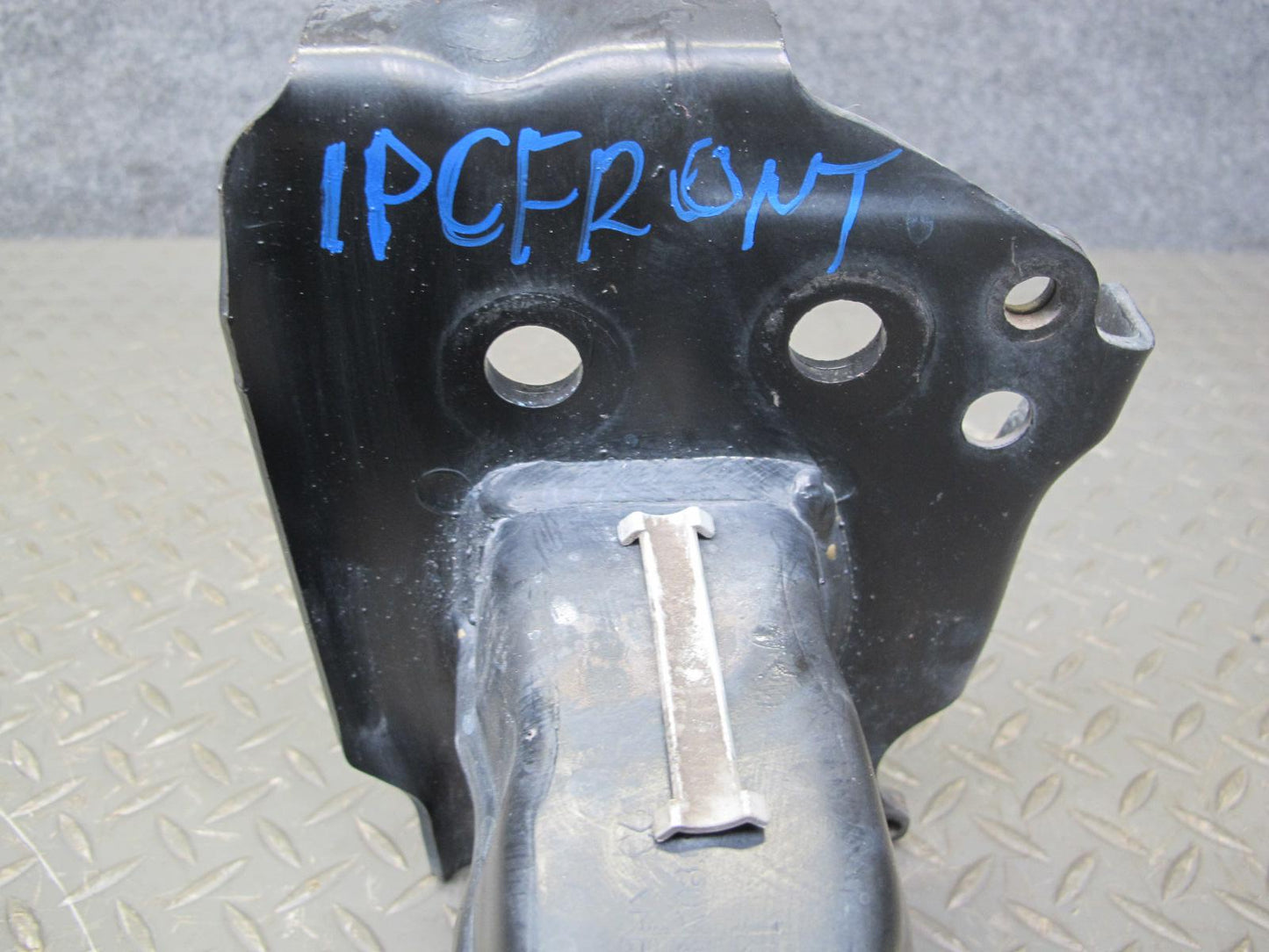 2003-2010 Porsche Cayenne 957 Ront Bumper Reinforcement Impact Crash Bar