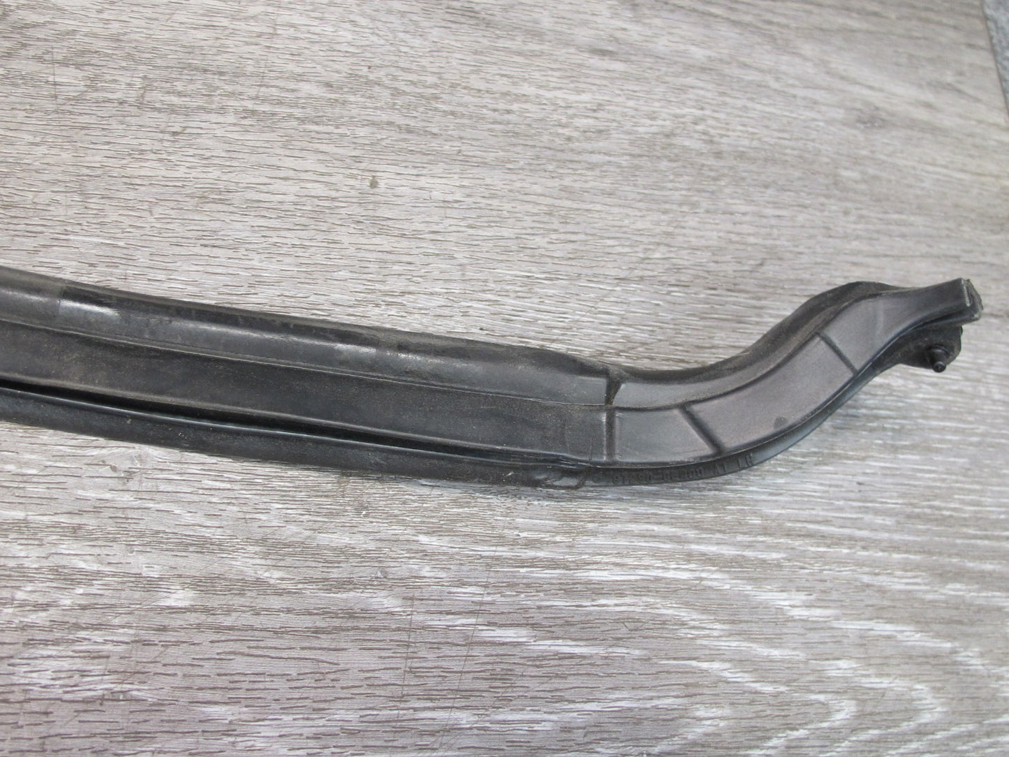 04-09 Nissan 350Z Z33 Convertible TOP Roof Weatherstrip Seal Gasket OEM