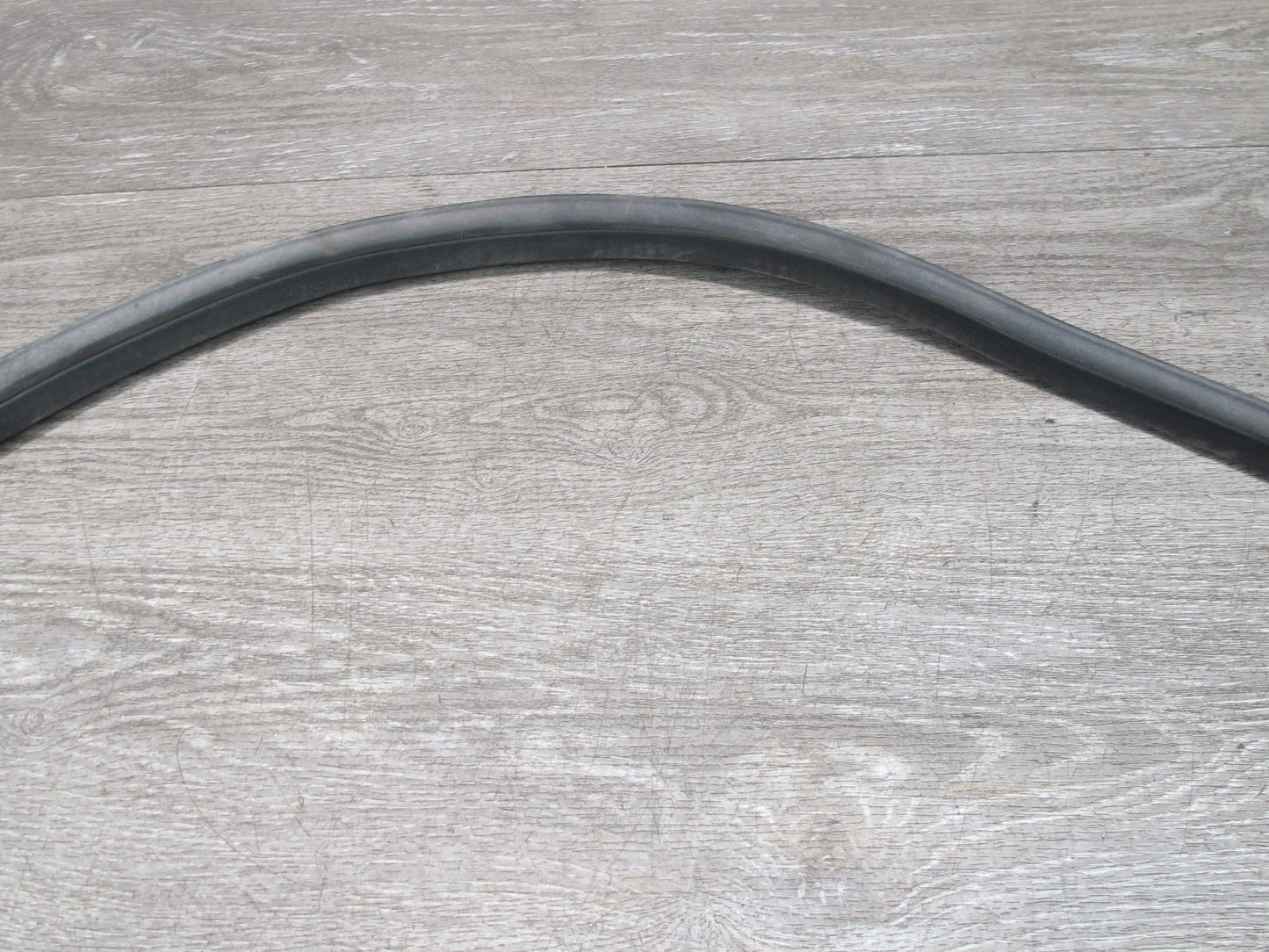 04-09 Nissan 350Z Z33 Convertible TOP Roof Weatherstrip Seal Gasket OEM