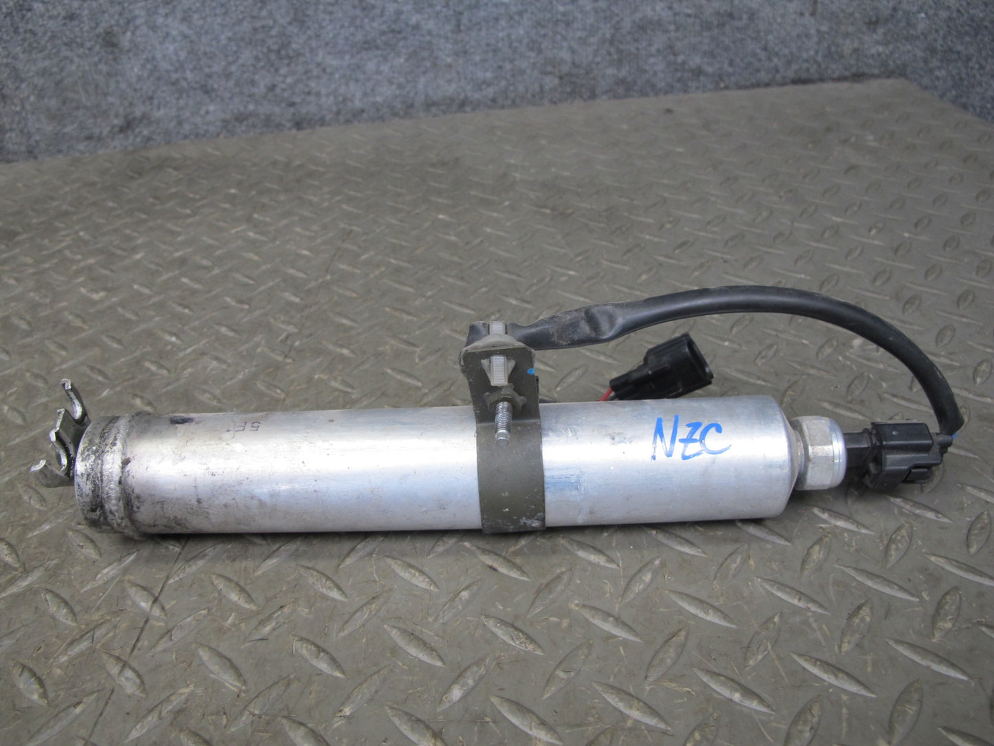 04-06 Nissan 350Z Convertible A/C Air Conditioning Hose Pipe Line Dryer Set OEM