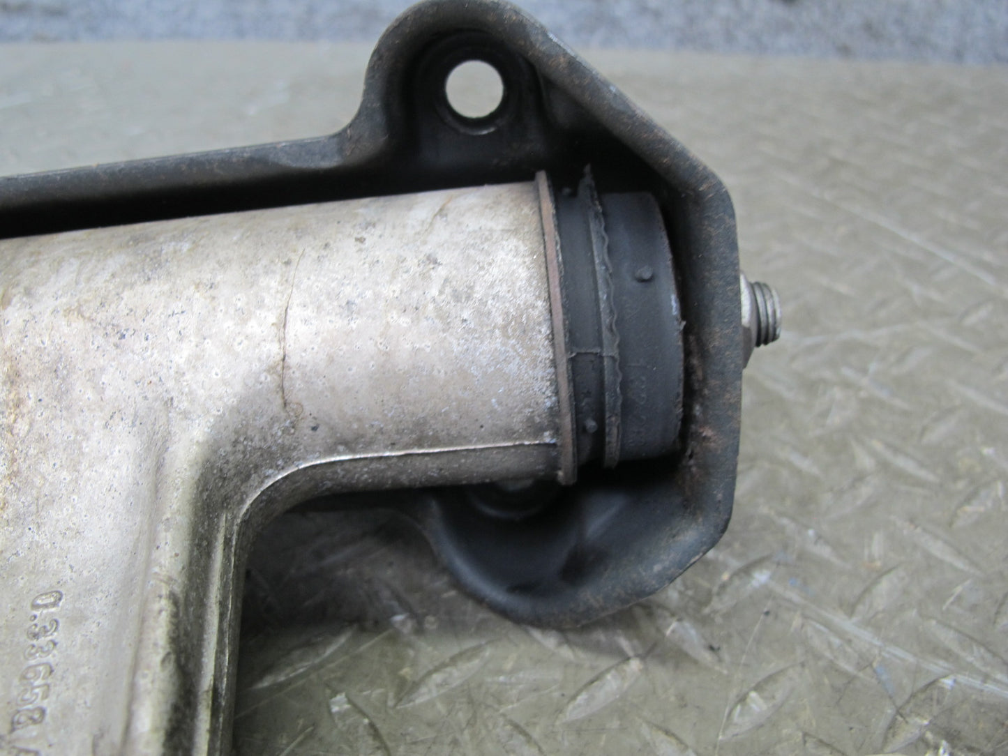 94-99 Mercedes W140 Set of 2 Front Left & Right Upper Control Arm OEM