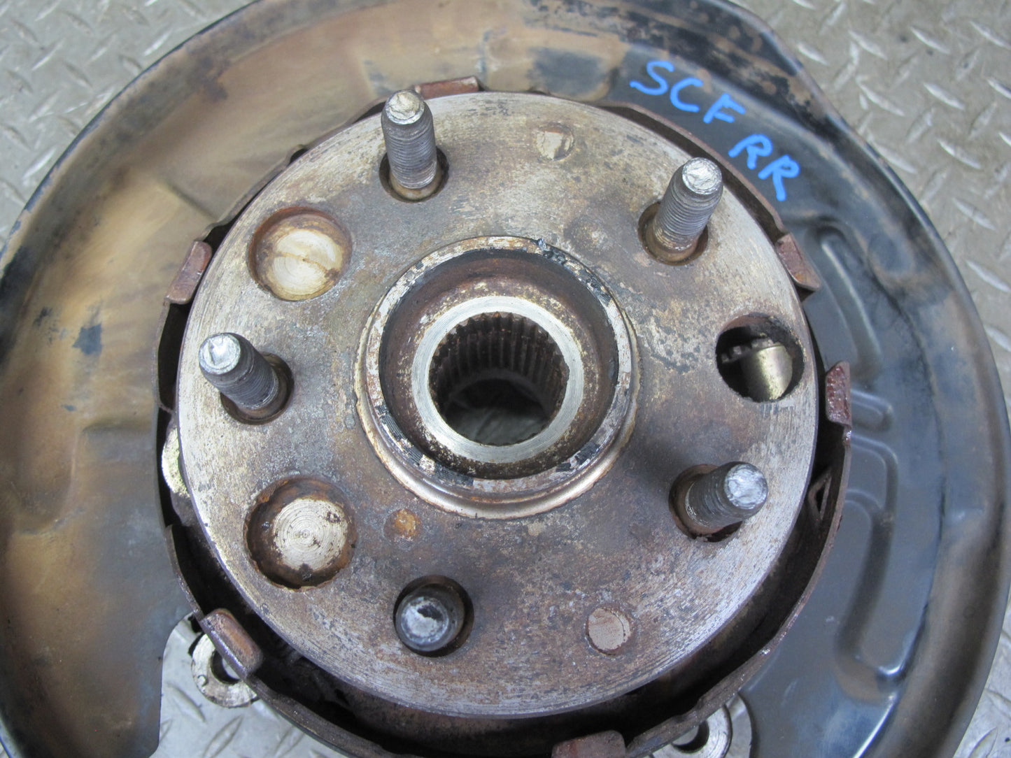 92-00 Lexus UZZ30L SC300 SC400 RWD Rear Right Spindle Knuckle Wheel Hub OEM