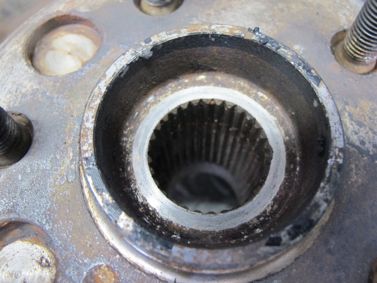 92-00 Lexus UZZ30L SC300 SC400 RWD Rear Right Spindle Knuckle Wheel Hub OEM
