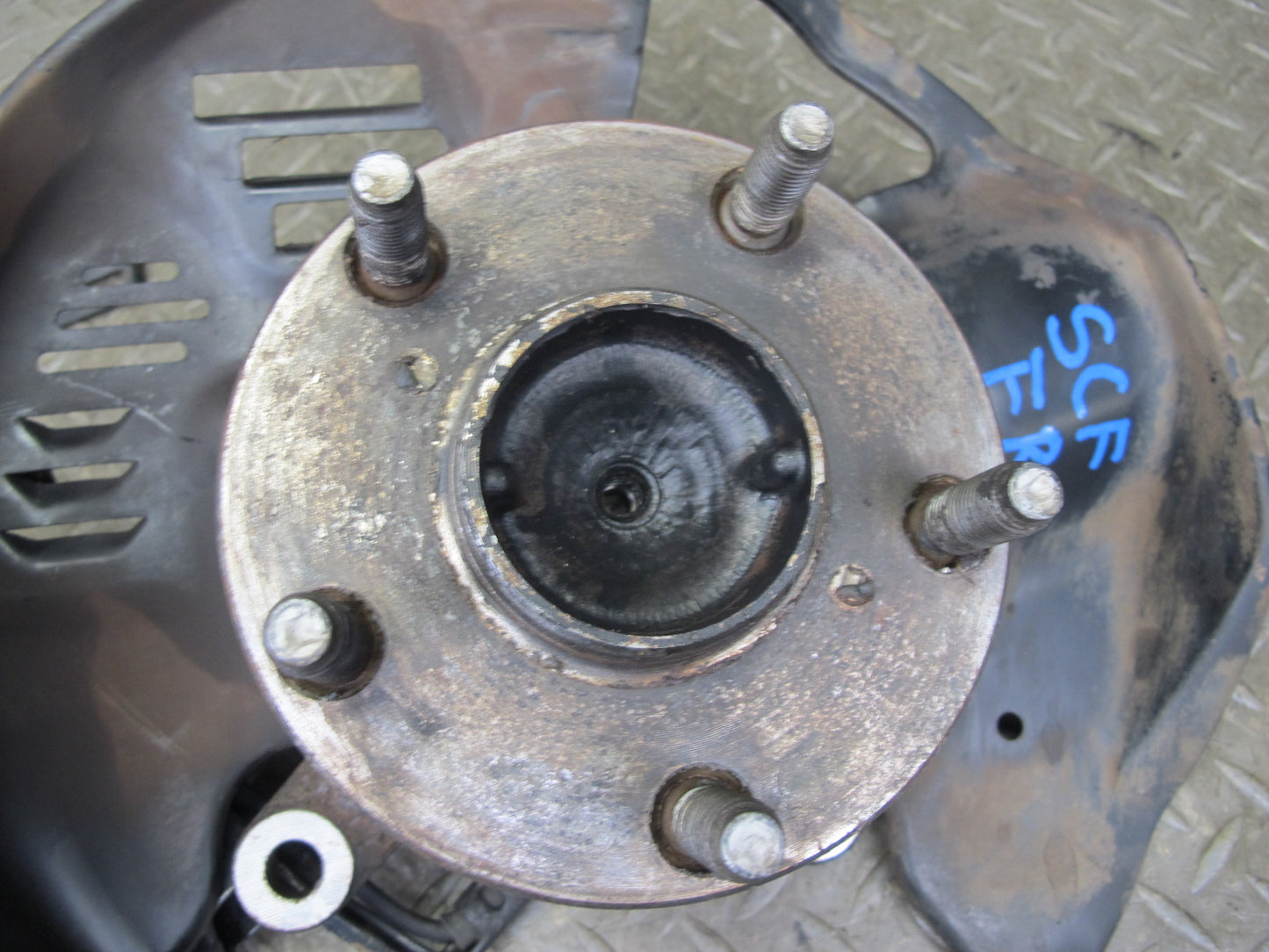 92-00 Lexus UZZ30L SC300 SC400 RWD Front Right Spindle Knuckle Wheel Hub OEM
