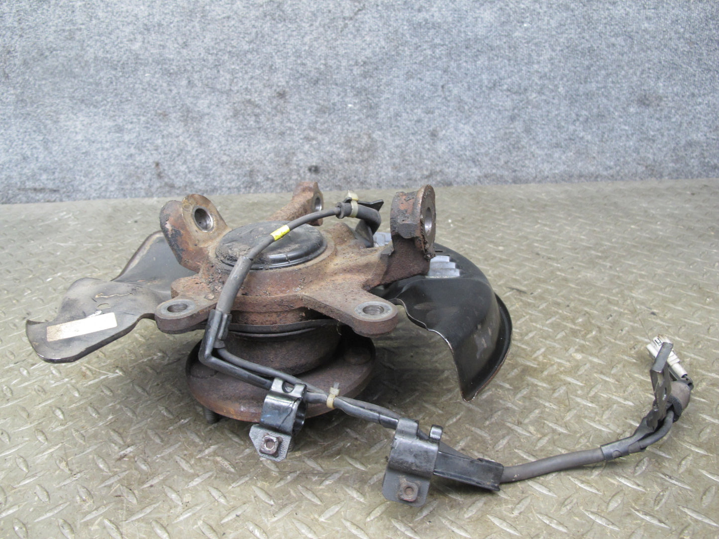 92-00 Lexus UZZ30L SC300 SC400 RWD Front Right Spindle Knuckle Wheel Hub OEM