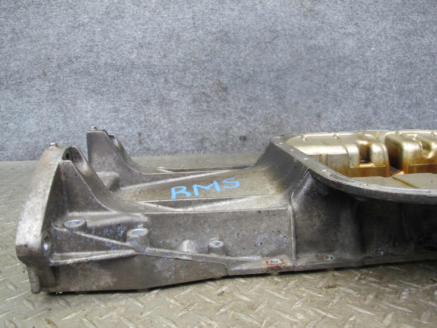 94-99 Mercedes W140 S500 M119 Engine Upper Oil Pan 1190141602 OEM