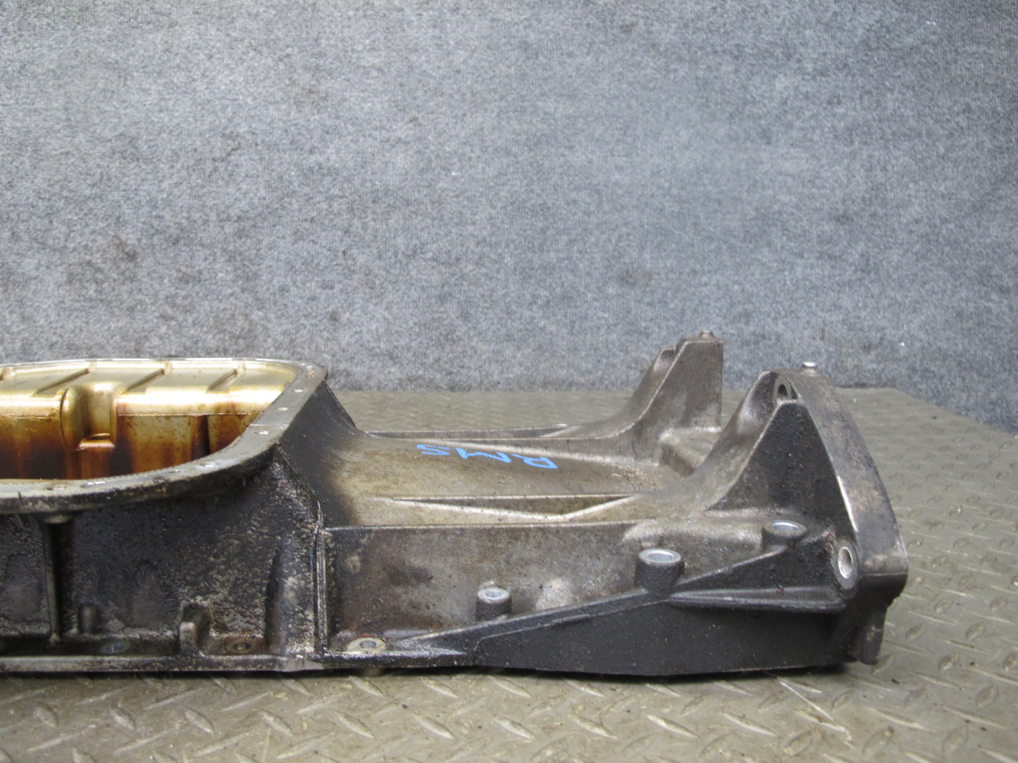 94-99 Mercedes W140 S500 M119 Engine Upper Oil Pan 1190141602 OEM