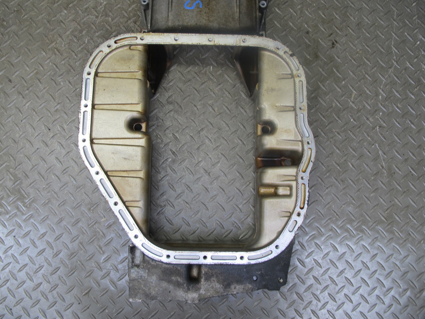 94-99 Mercedes W140 S500 M119 Engine Upper Oil Pan 1190141602 OEM