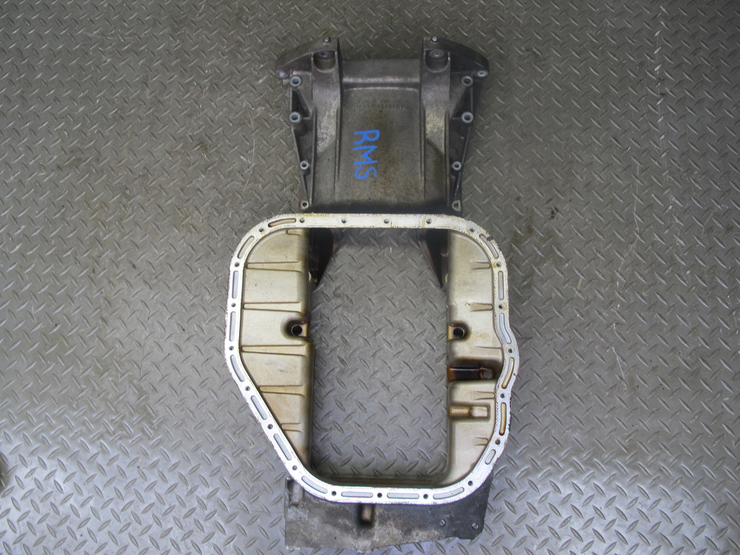 94-99 Mercedes W140 S500 M119 Engine Upper Oil Pan 1190141602 OEM