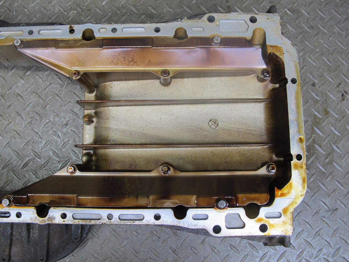 94-99 Mercedes W140 S500 M119 Engine Upper Oil Pan 1190141602 OEM