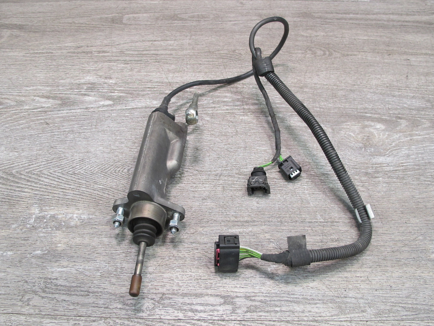 2006-2010 BMW E63 E64 M6 SMG Transmission Clutch Slave Hydraulic Cylinder