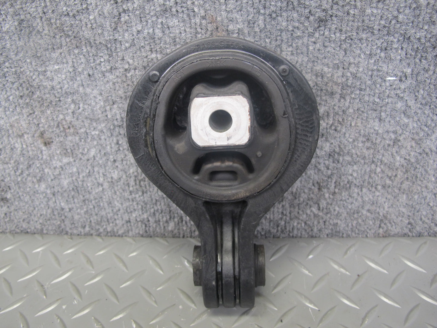 2014-2017 Infiniti QX60 2.5L Hybrid Engine Motor Right Mount Torque Rod