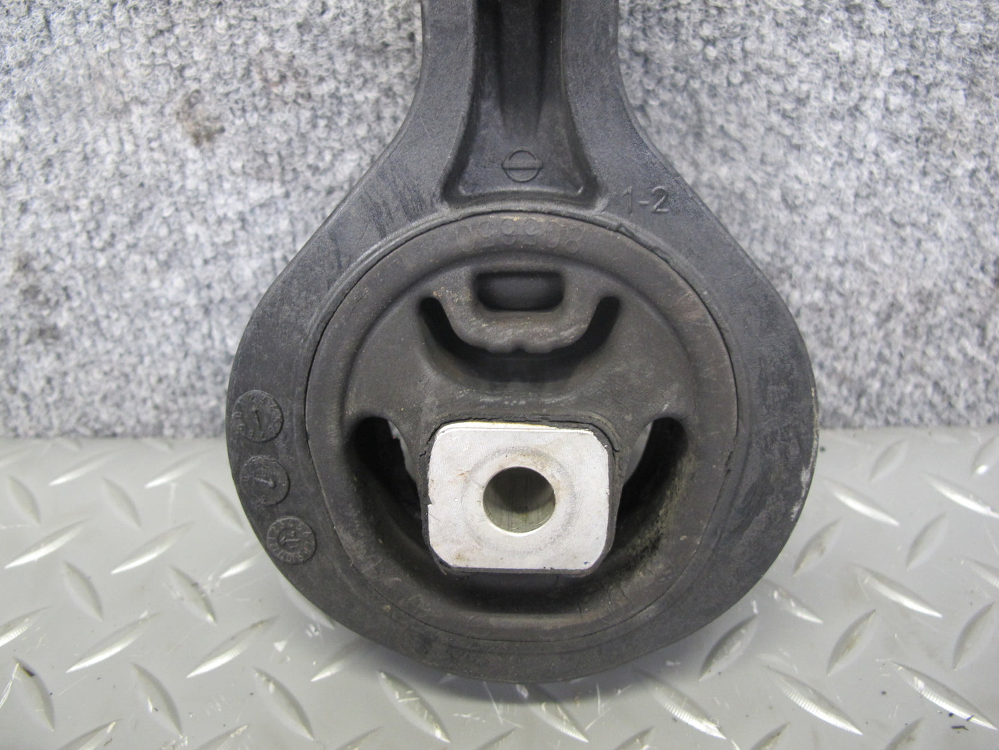 2014-2017 Infiniti QX60 2.5L Hybrid Engine Motor Right Mount Torque Rod