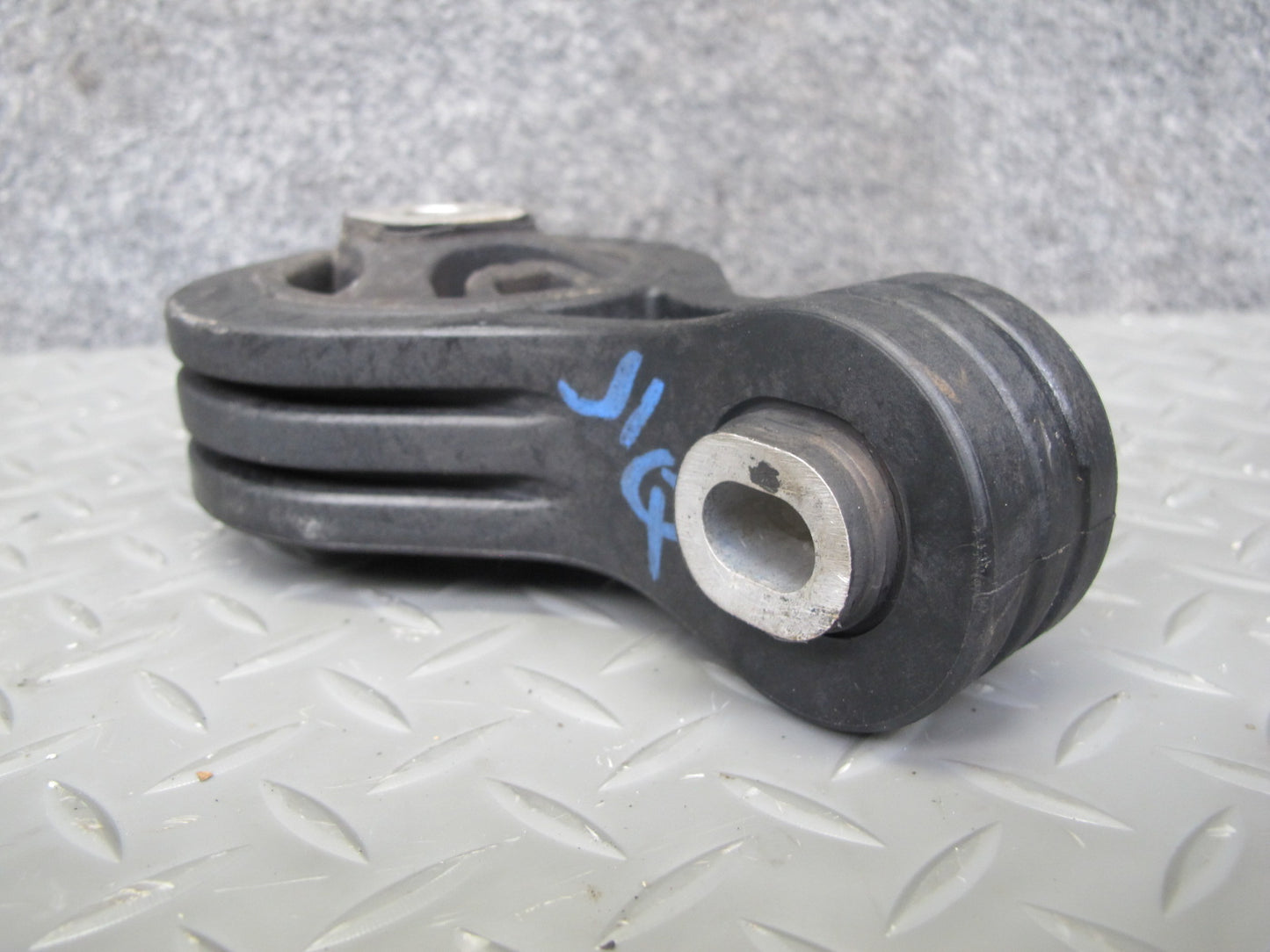 2014-2017 Infiniti QX60 2.5L Hybrid Engine Motor Right Mount Torque Rod