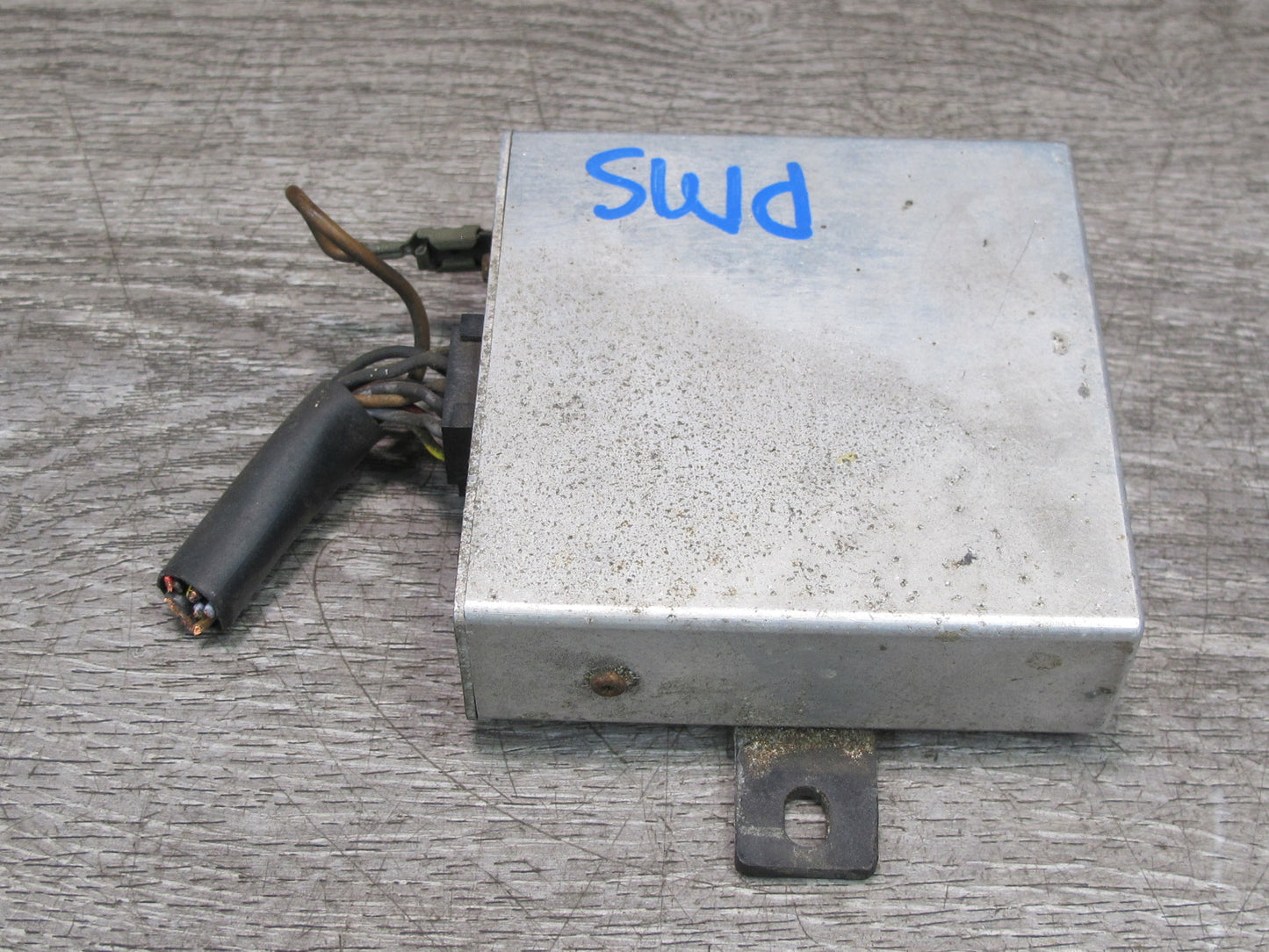 86-91 Mercedes W126 C126 Coupe Radio Amplifier Module 1268201989 OEM