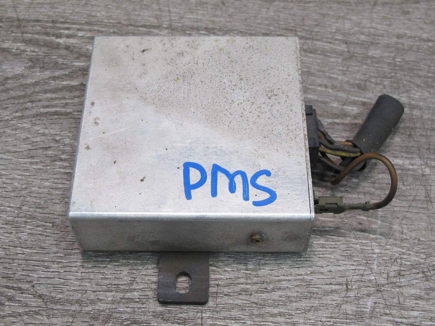 86-91 Mercedes W126 C126 Coupe Radio Amplifier Module 1268201989 OEM