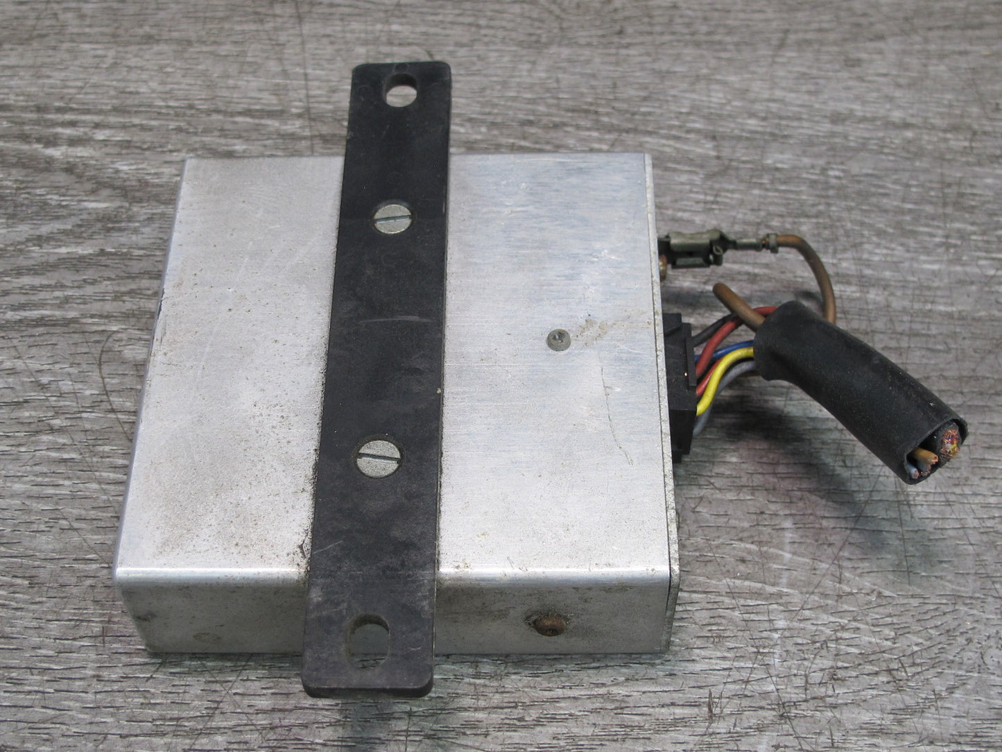 86-91 Mercedes W126 C126 Coupe Radio Amplifier Module 1268201989 OEM