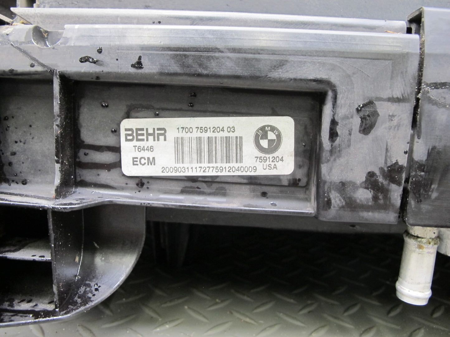 08-14 BMW E71 E72 X6 E70 X5 N63 Engine Cooling Radiator Condenser w Fan Shroud